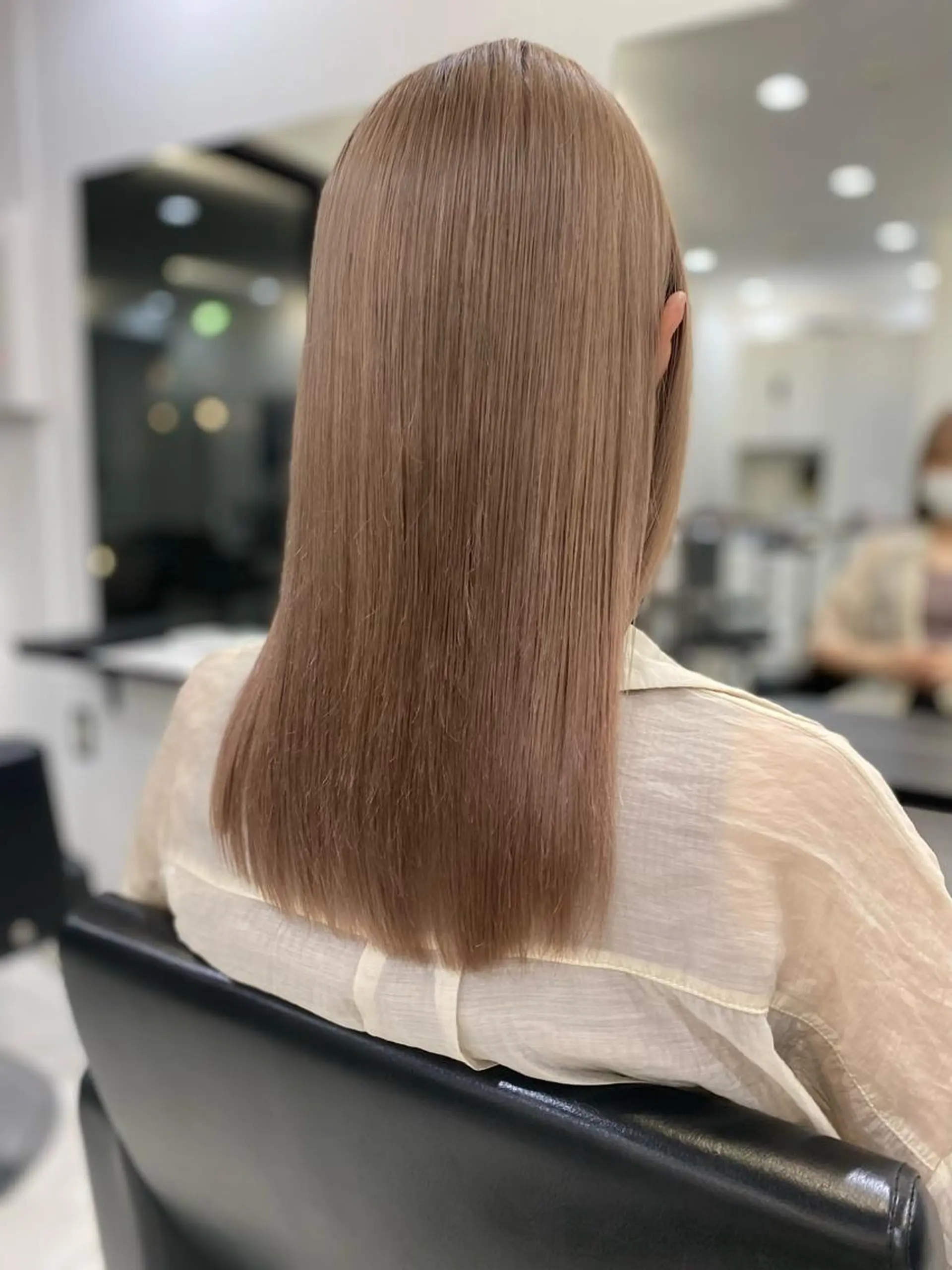 セミロング カラー ベージュカラー ブリーチ opus 店長大和 レイヤー/赤み消しのヘアスタイル