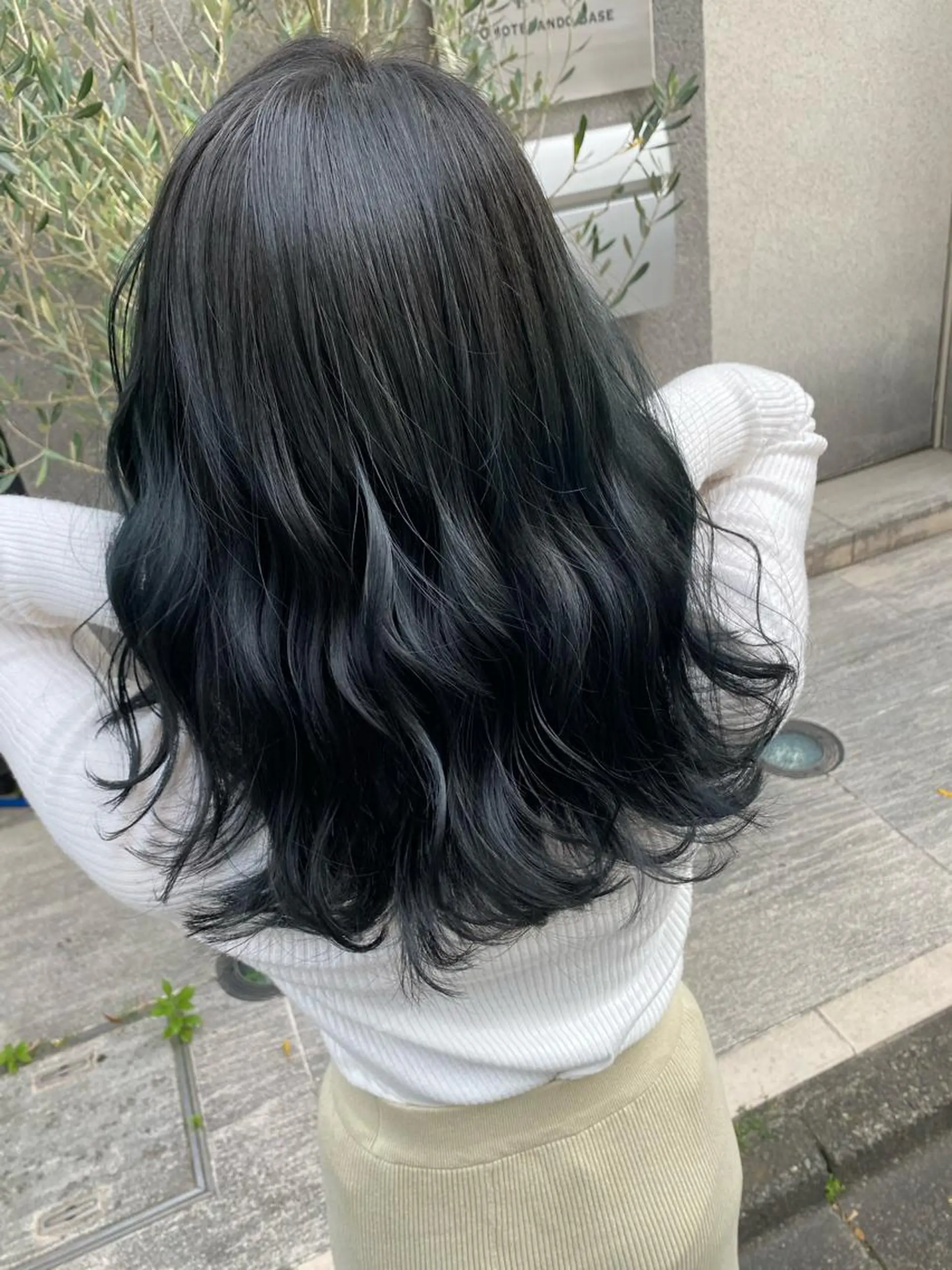 ミディアム カラー 赤み消し韓国ヘア レイヤー縮毛🤍渡邉のヘアスタイル