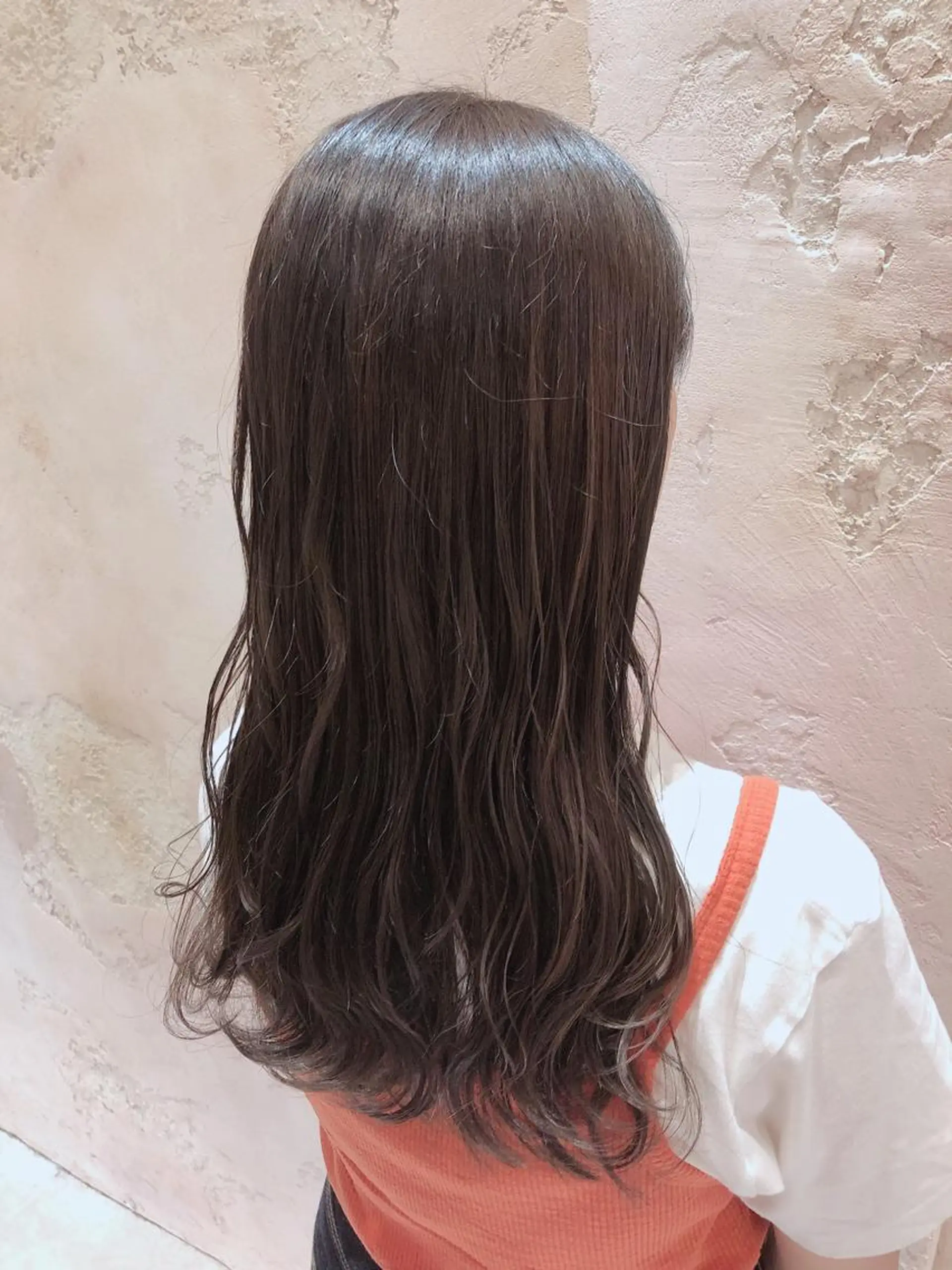 セミロング カット ヘアカラー トリートメント 代表山口ひな 髪質改善のプロのヘアスタイル