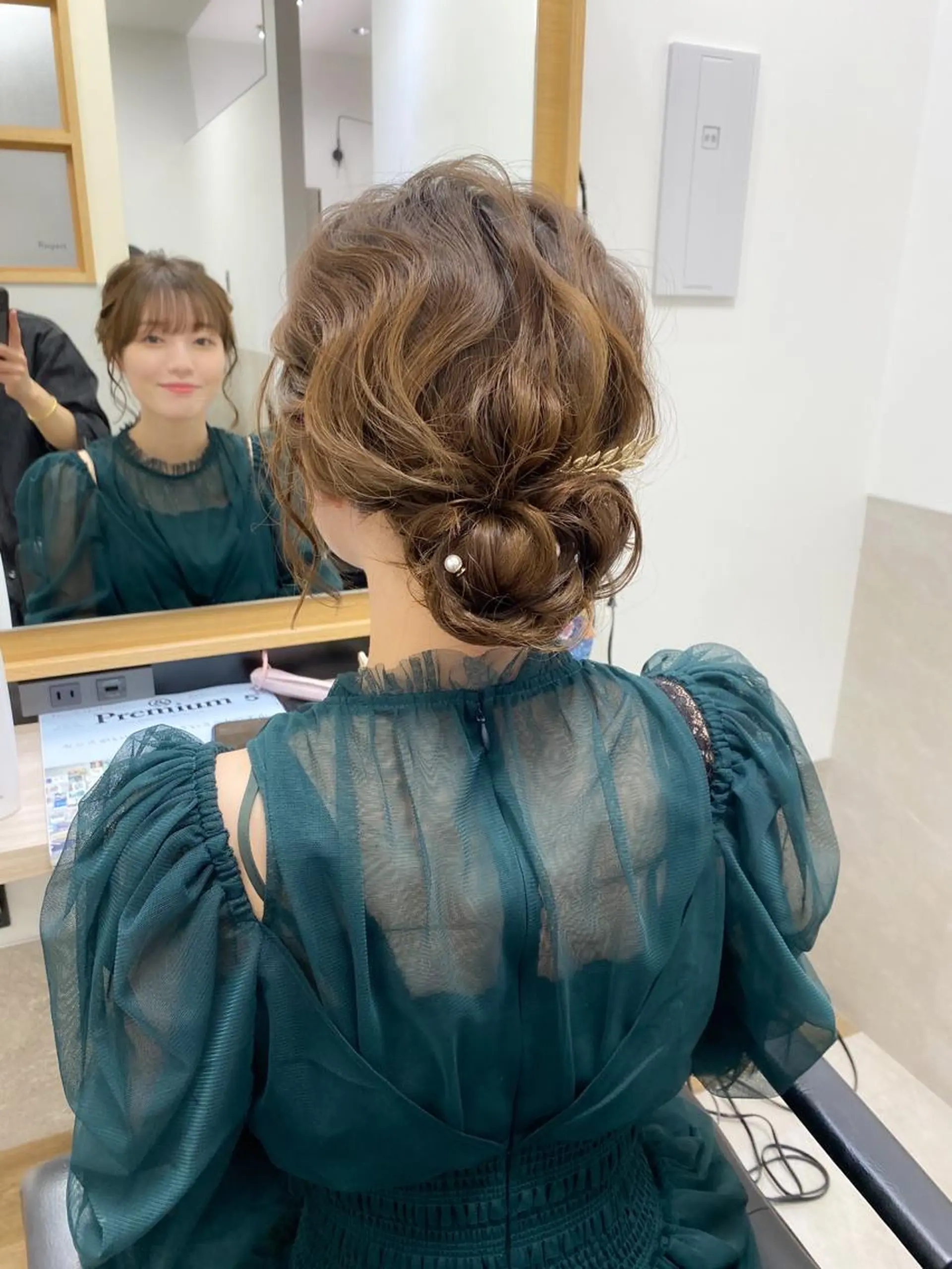 ミディアム ヘアアレンジ THE DAY所属・AKI HASHIMOTOのヘアスタイル