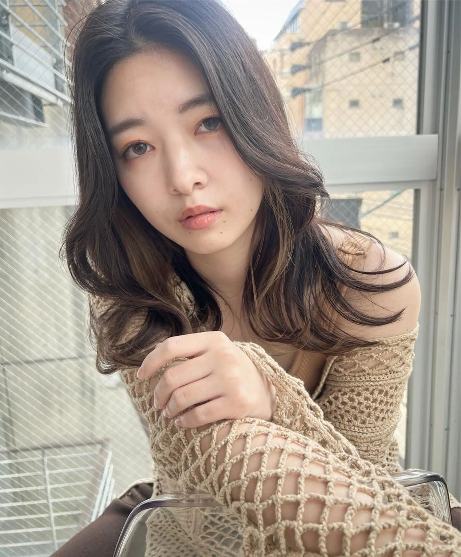 セミロング カラー バレイヤージュ レイヤーカット テトネ タカシのヘアスタイル