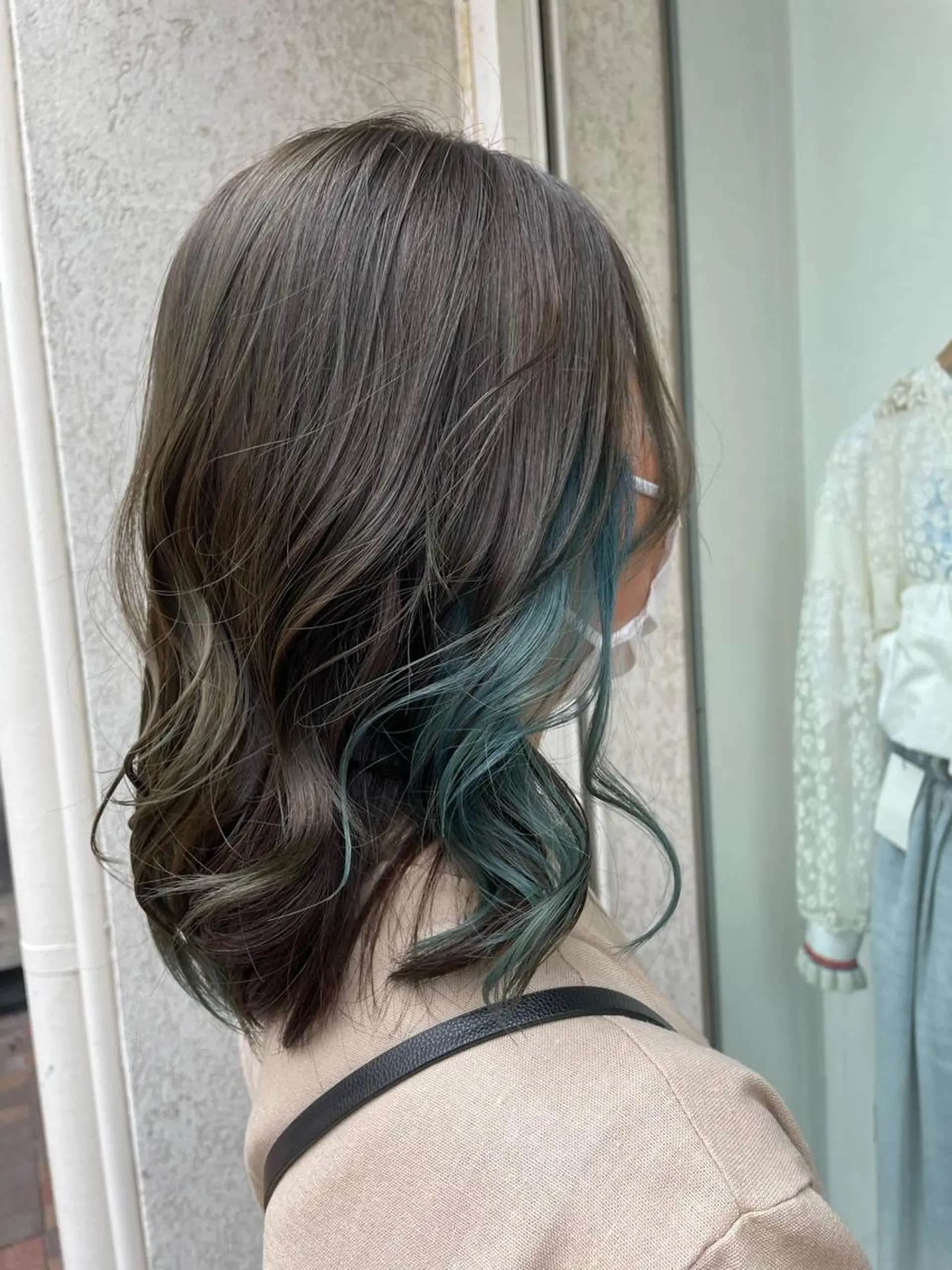 ミディアム ヘアカラー CoCooN Hiromiのヘアスタイル