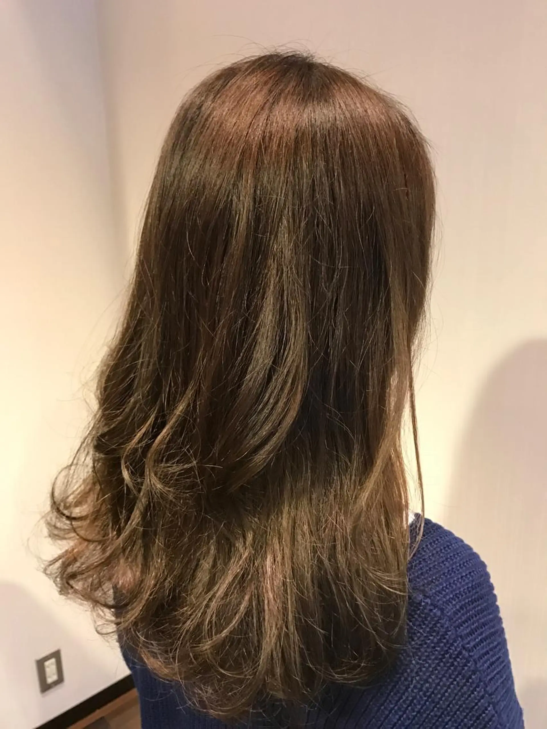 ロング カラー ひろせ かなのヘアスタイル