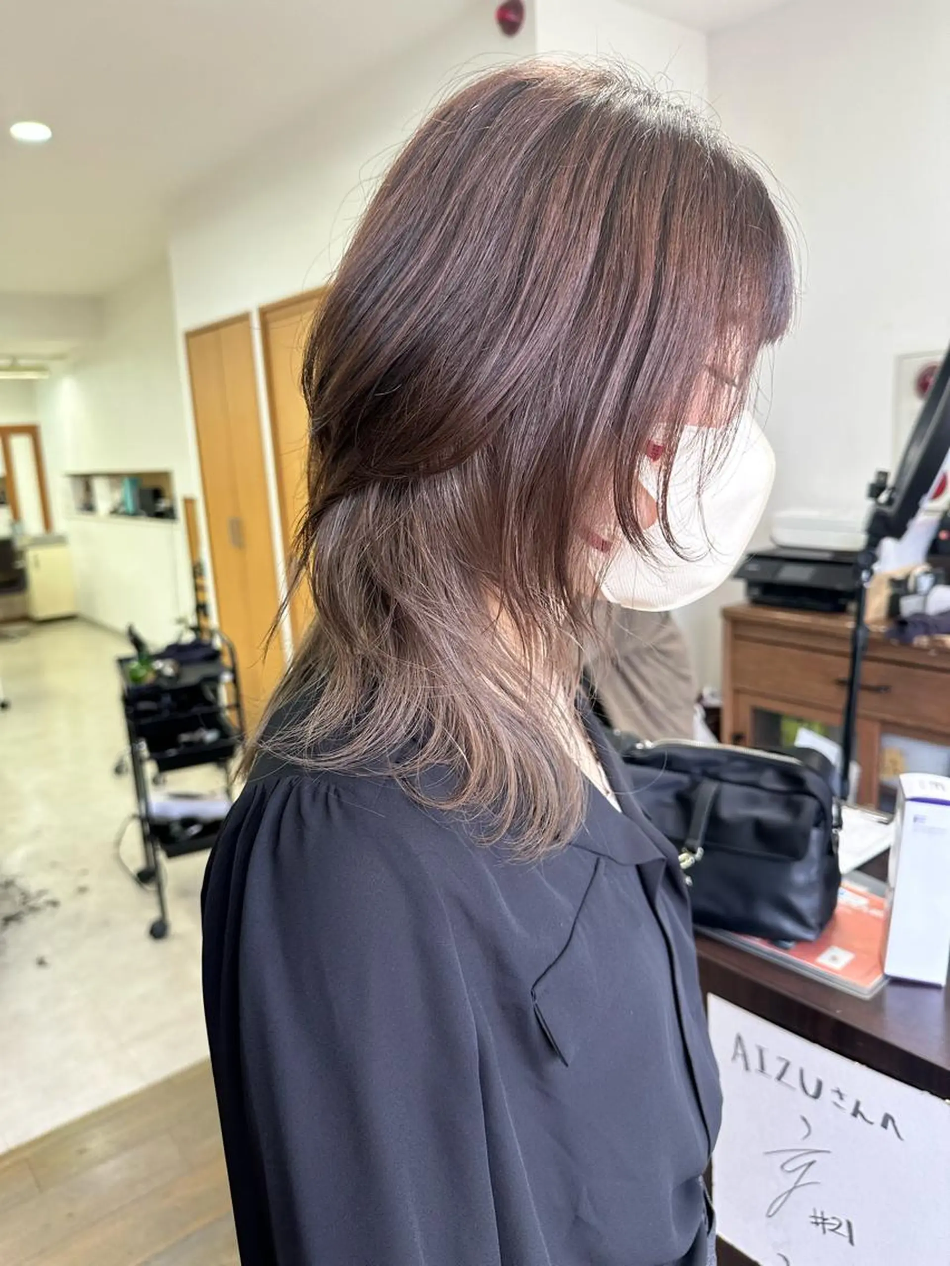 ミディアム カラー カット ヘアカラー トリートメント peg.hair所属・ブリーチカラー🫧 森　凪沙のヘアスタイル