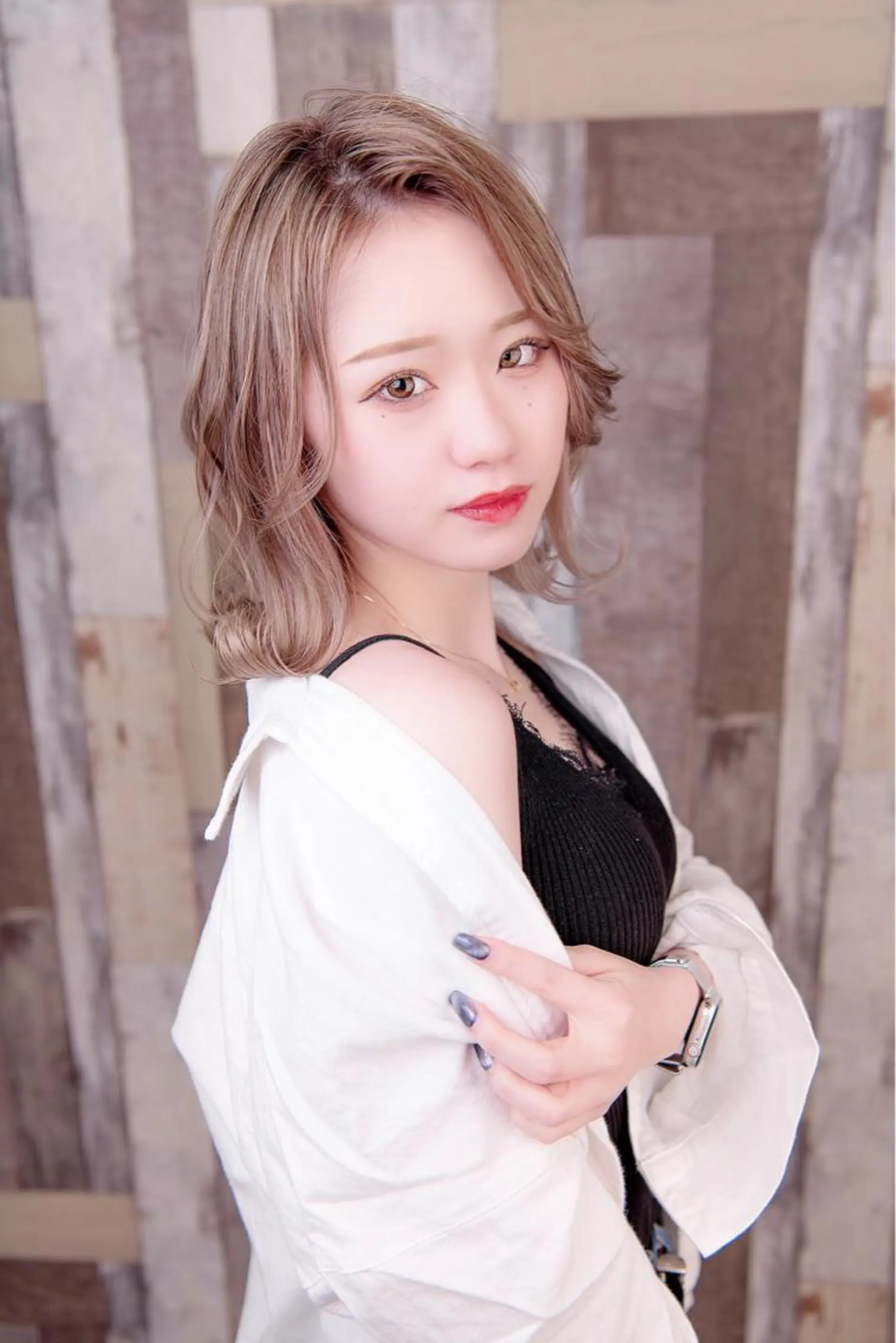 ミディアム カラー ブリーチ Aile所属・酸性ストレート／カラ ー/山下高明のヘアスタイル