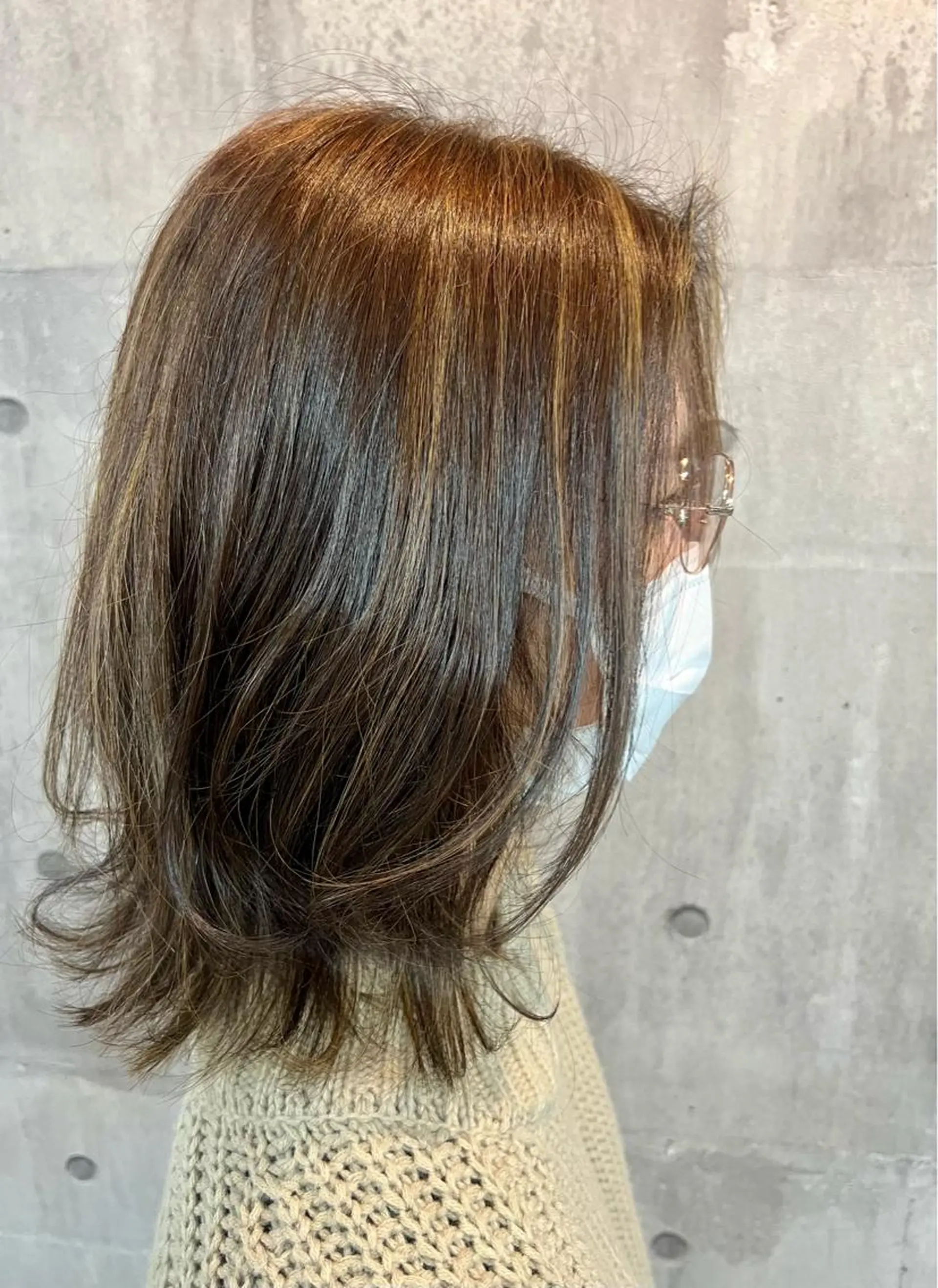 ミディアム カラー ベージュカラー デザインカラー ハイライトカラー ハイライト カット ヘアカラー トリートメント レイヤー/韓国 ハイトーン興津史弥のヘアスタイル