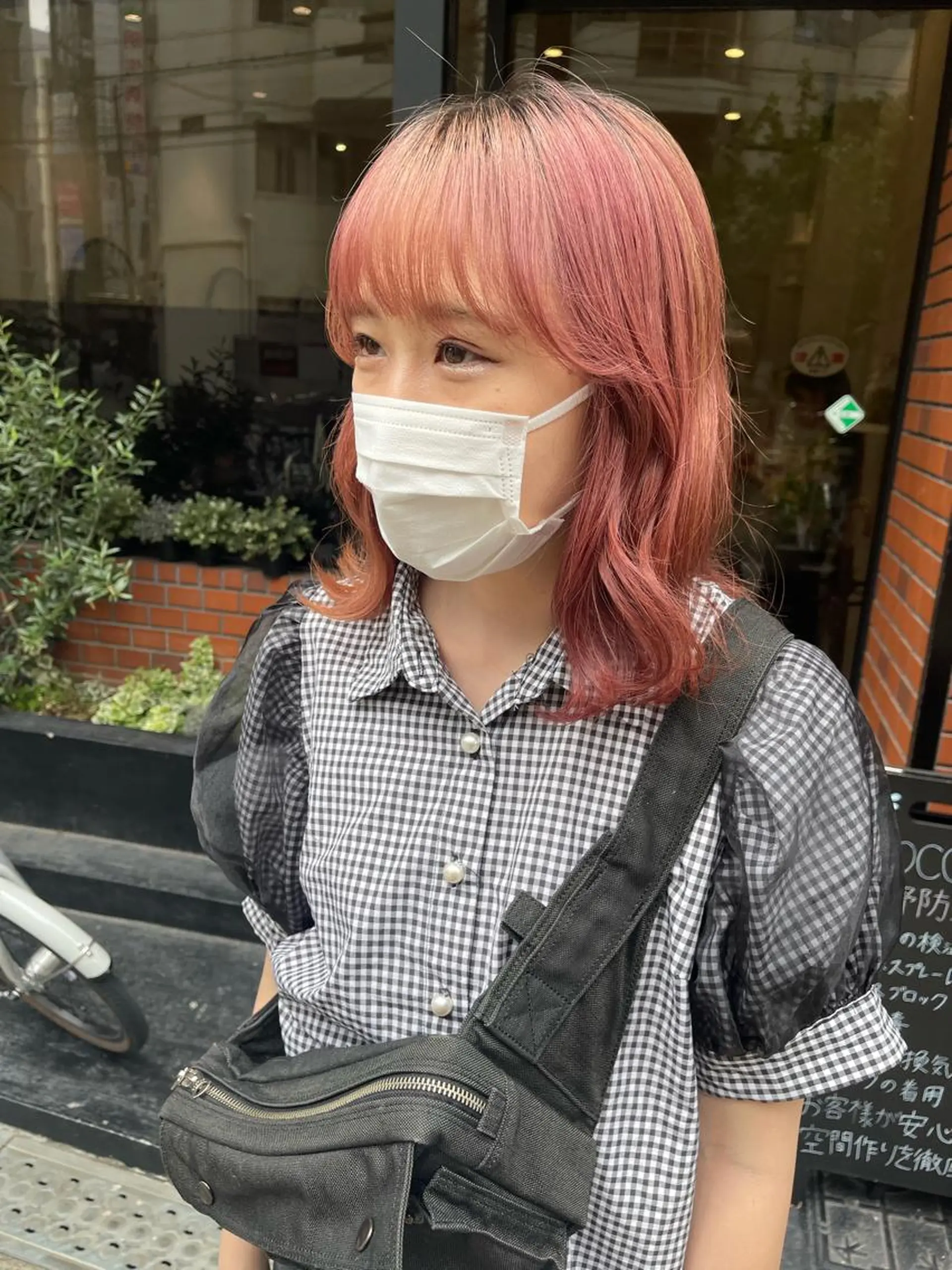 ミディアム カラー ベージュカラー ピンクカラー ピンクベージュ 艶髪レイヤー上田 紗也🇰🇷💗のヘアスタイル