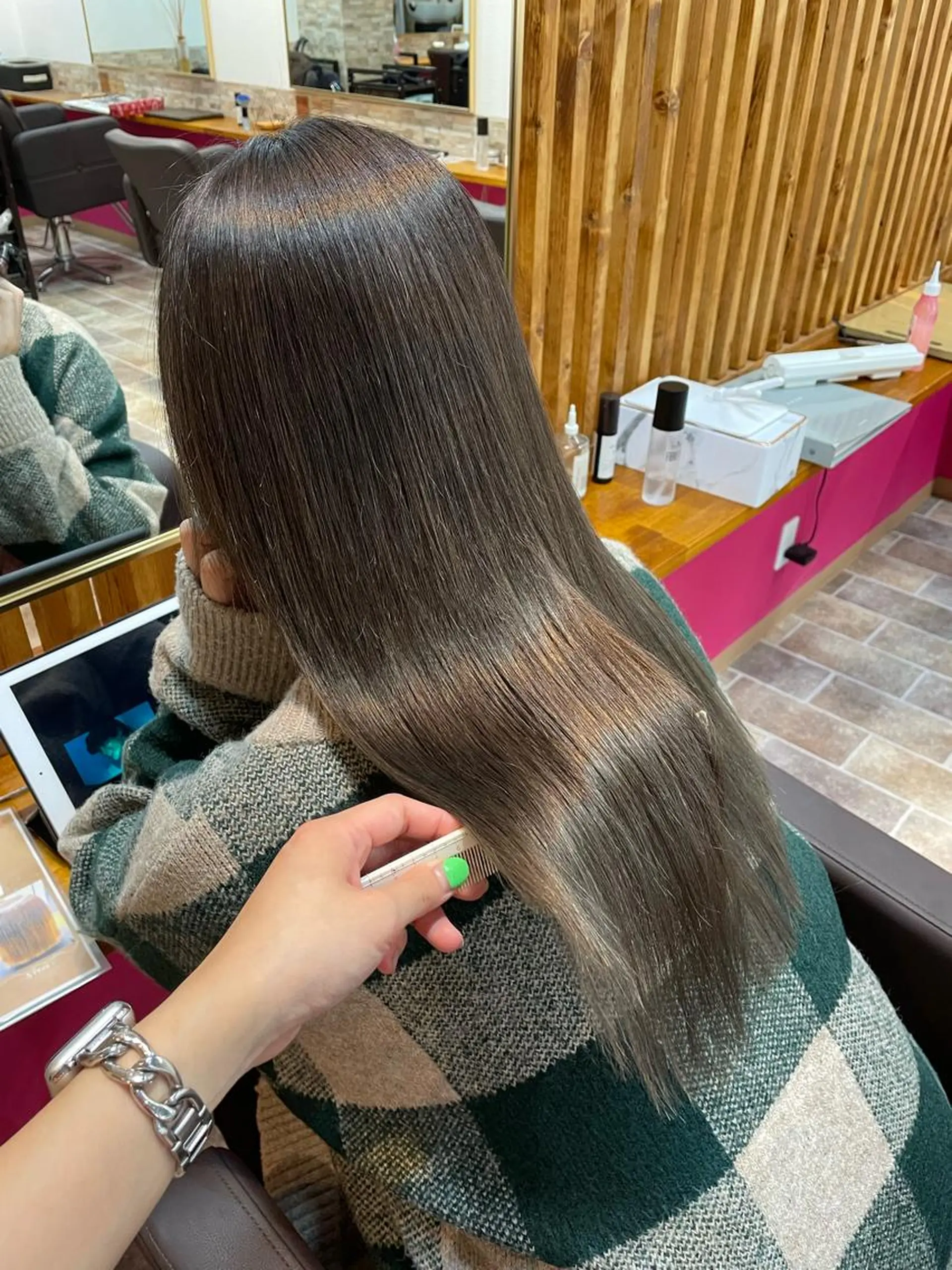 ロング カラー グレージュ パーマ 縮毛矯正 トリートメント STAR RIVER所属・YUI/ ブリーチカラー🌷のヘアスタイル