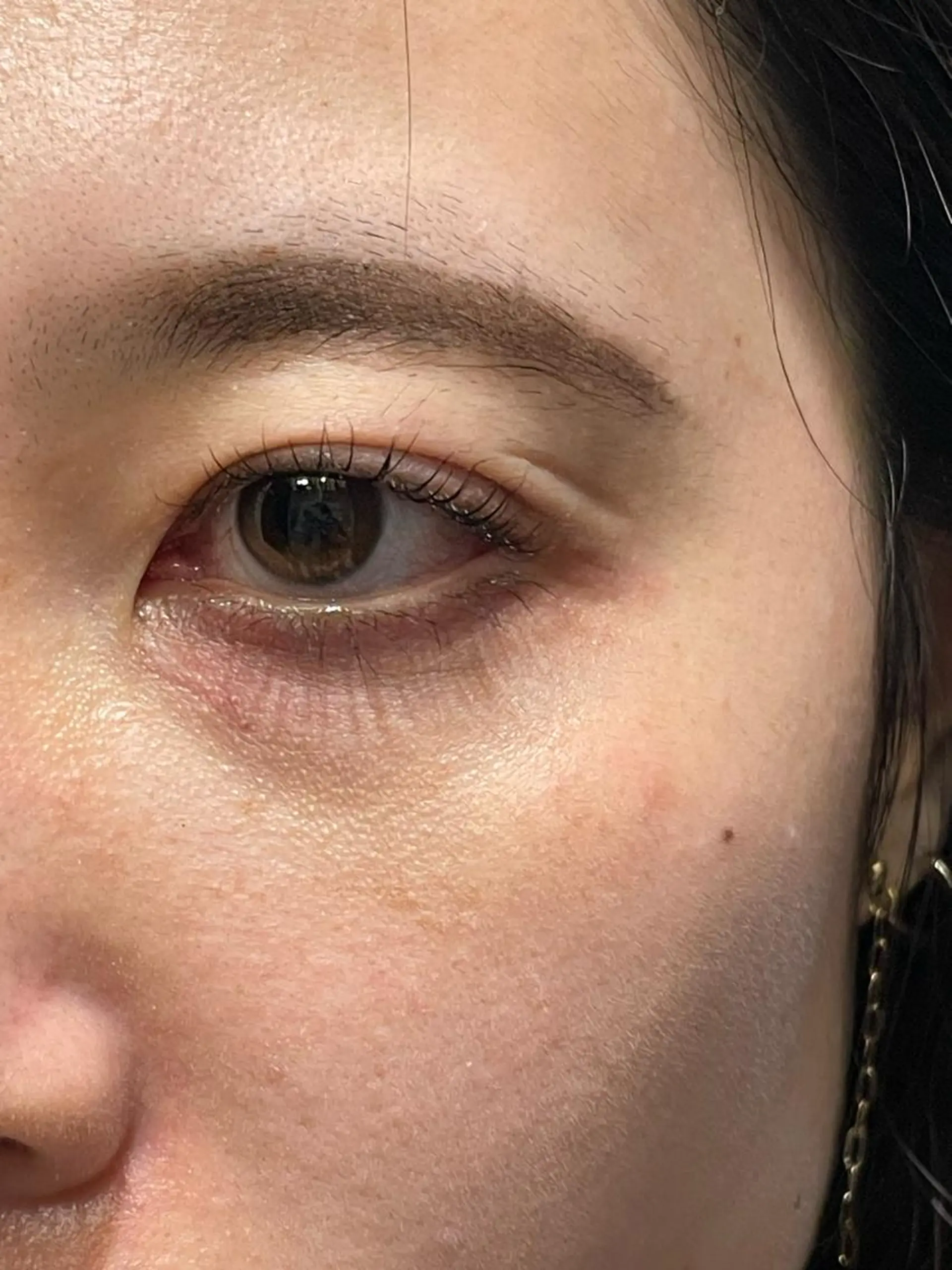 マツエク・マツパ cure所属・井上 真里奈のヘアスタイル