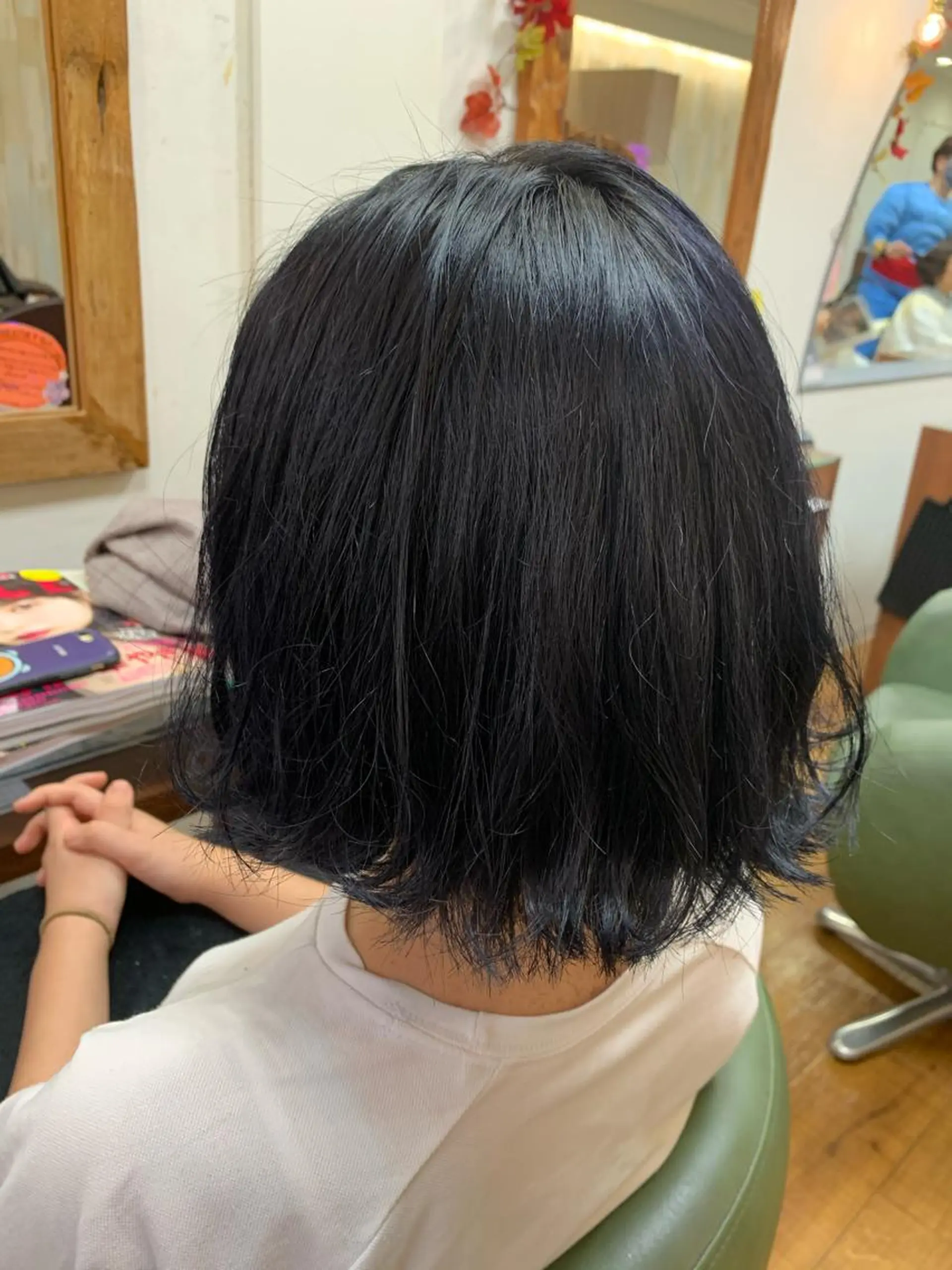 ショート カラー march merryのヘアスタイル