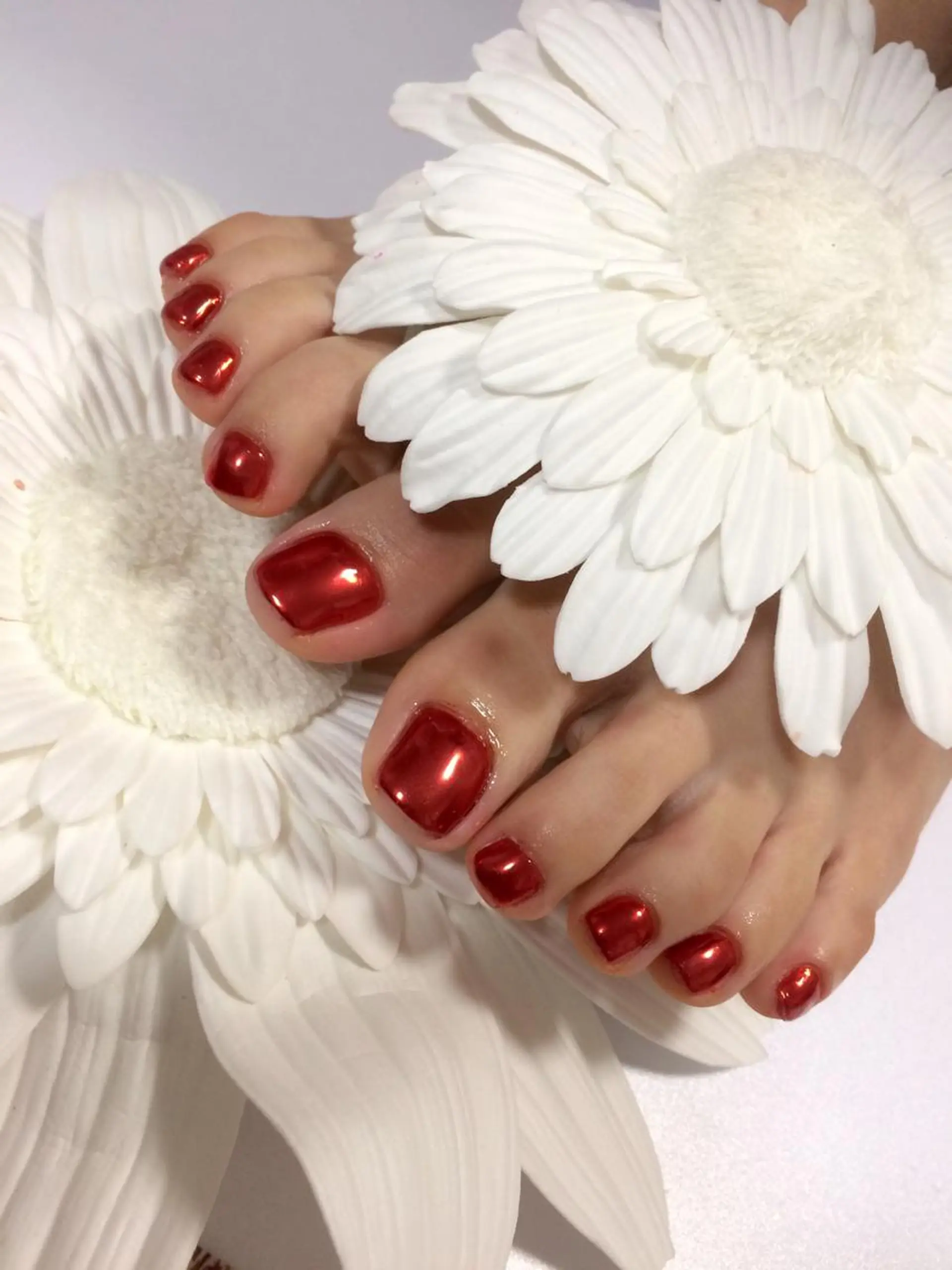 ネイル ミラーネイル 赤色 Nailsalon E's cafeのネイルデザイン