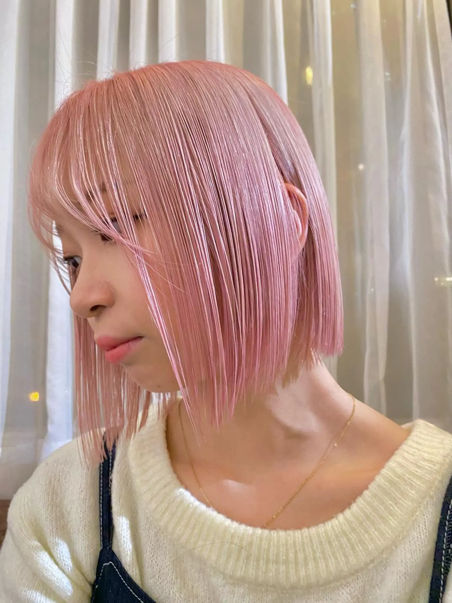 ショート カラー カット ヘアカラー トリートメント 梅田ハイトーン チダ ヒナノのヘアスタイル