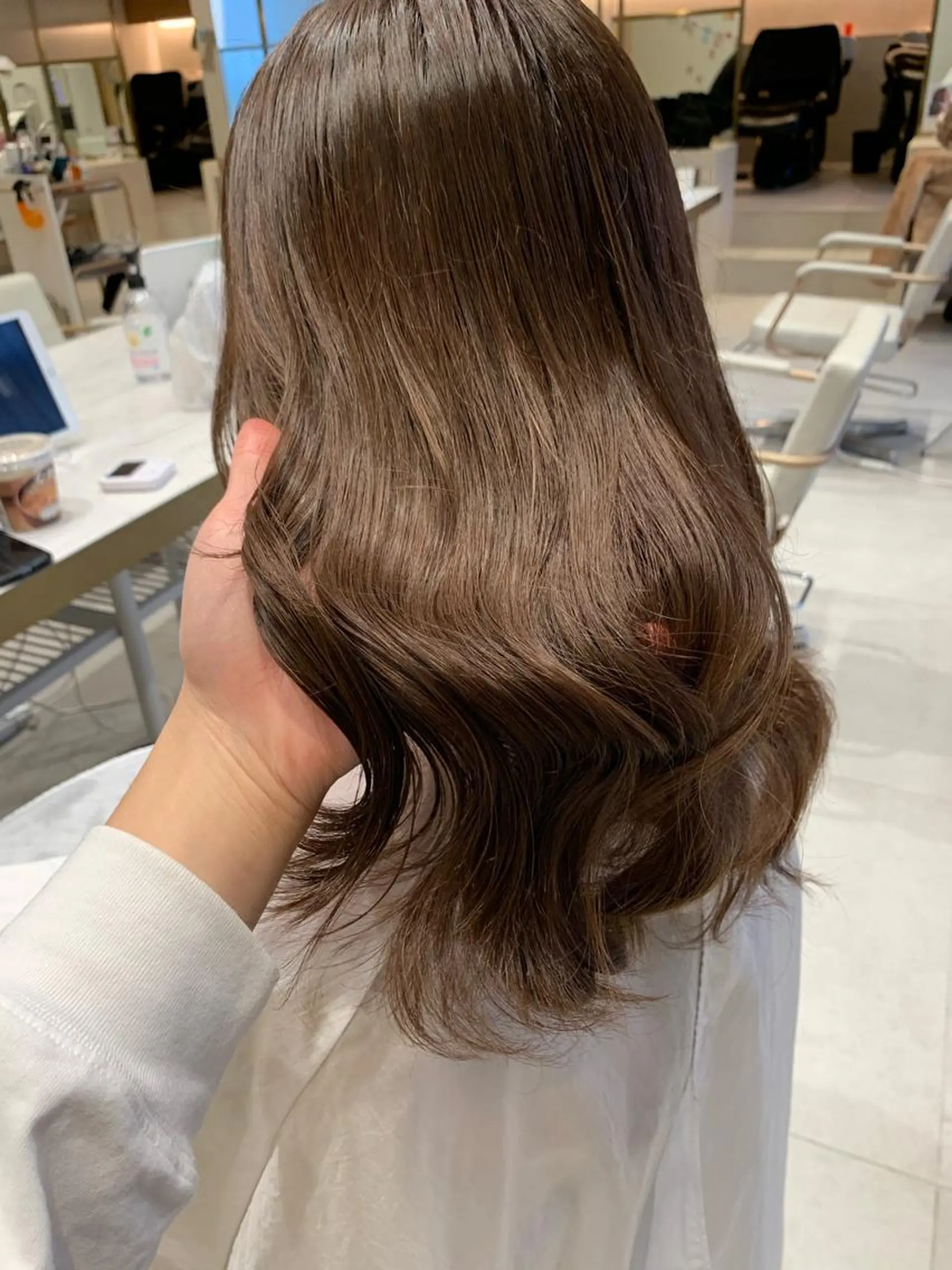 ロング カラー ベージュカラー 透明感カラー グレージュ ボブ カット ヘアカラー トリートメント レイヤー専門家 ダブルカラー修のヘアスタイル