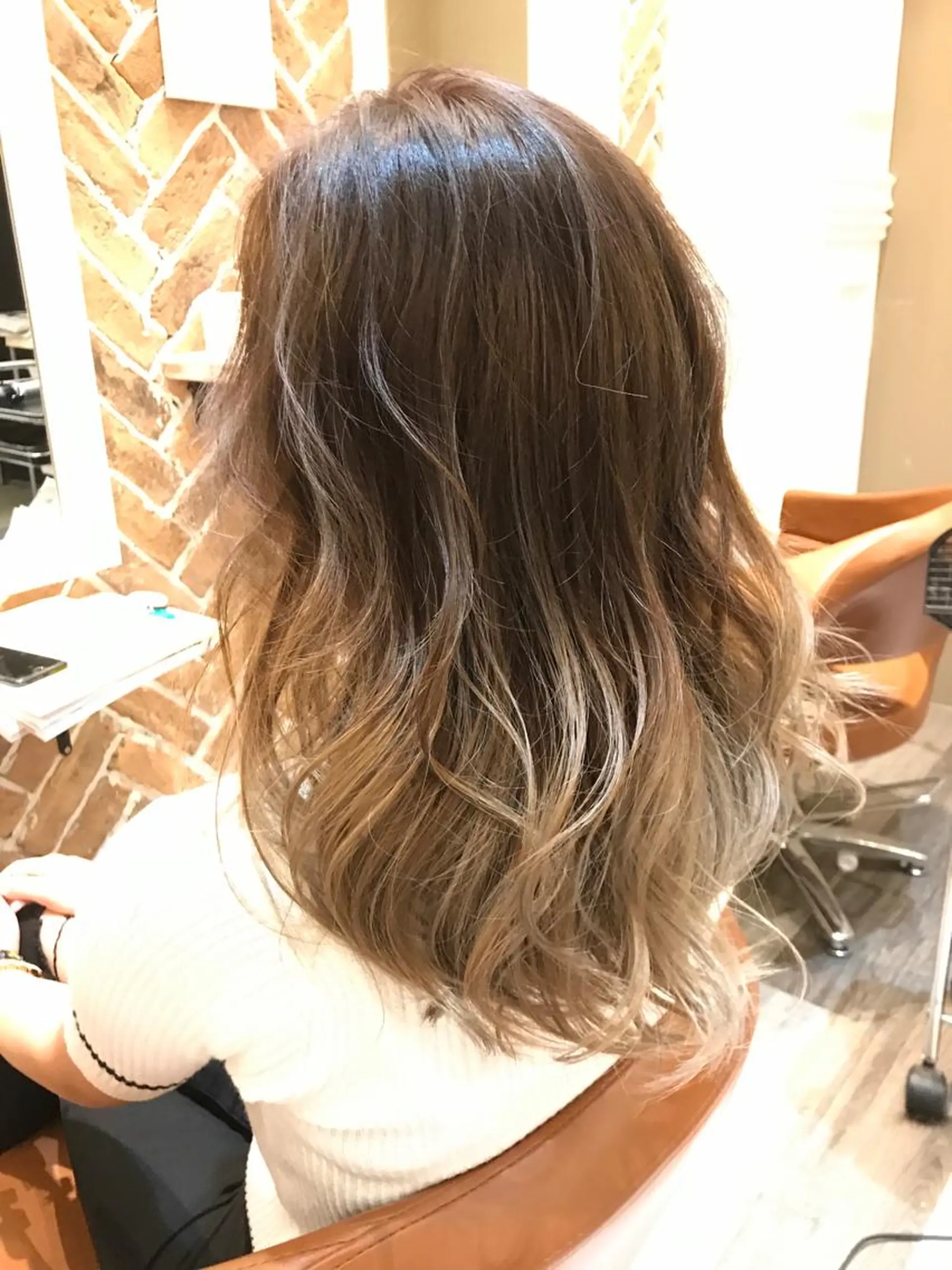 カラー グラデーションカラー 神野 雅樹のヘアスタイル