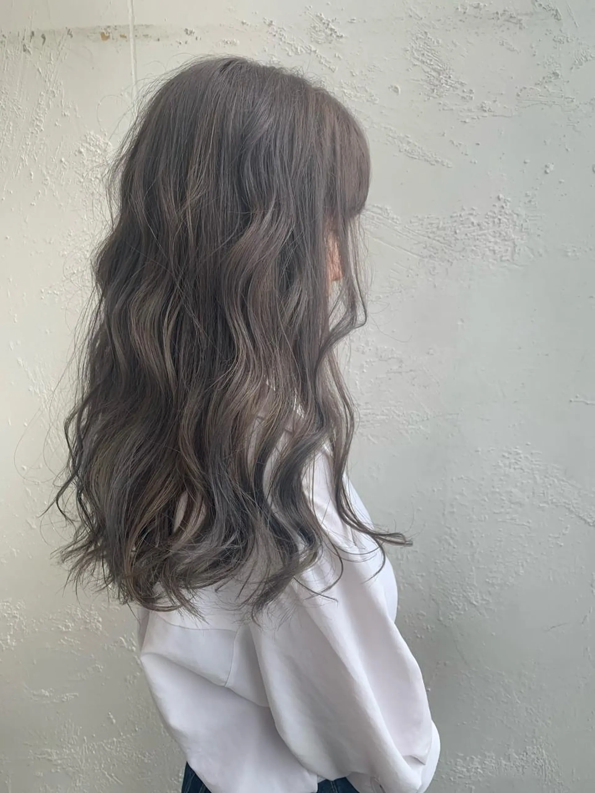 ロング 大内 志穂のヘアスタイル