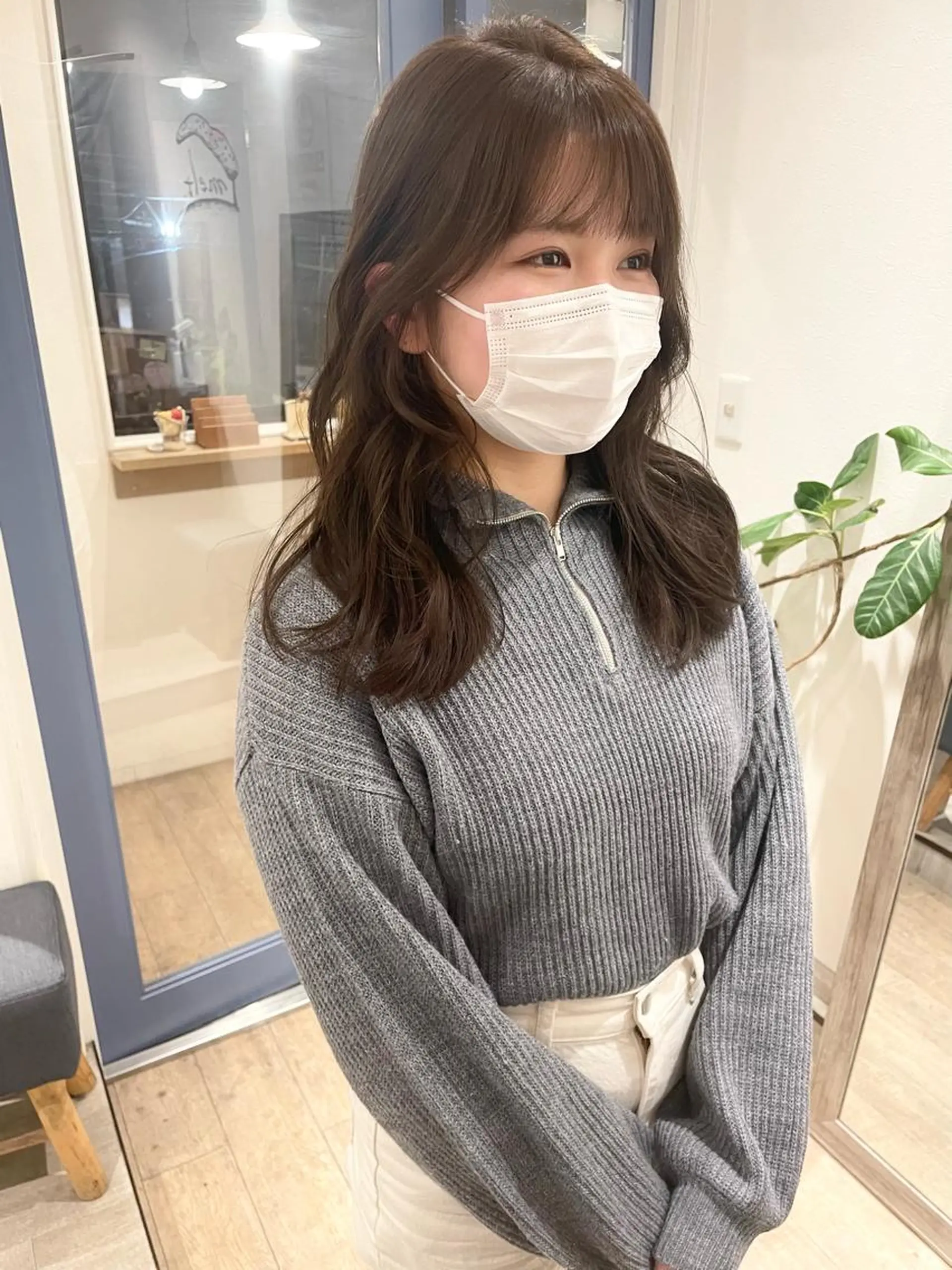 セミロング カラー ベージュカラー ブリーチ 透明感カラー グレージュ ラベンダーカラー 🩰オリーブ/ ベージュ松本咲花🩰のヘアスタイル