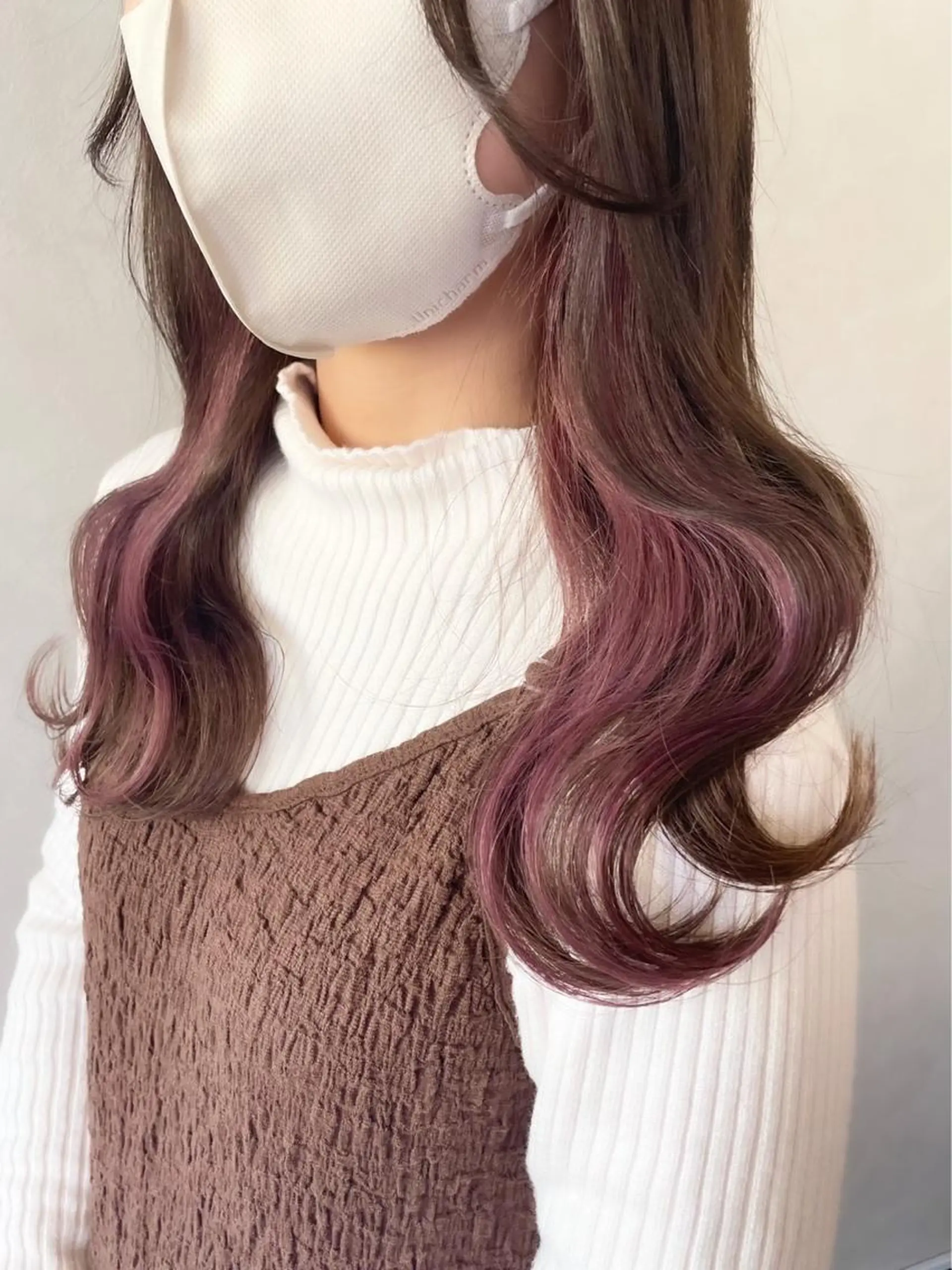 セミロング カラー イヤリングカラー ピンクカラー ヘアカラー トリートメント レイヤー/艶カラー 🫧守利のヘアスタイル
