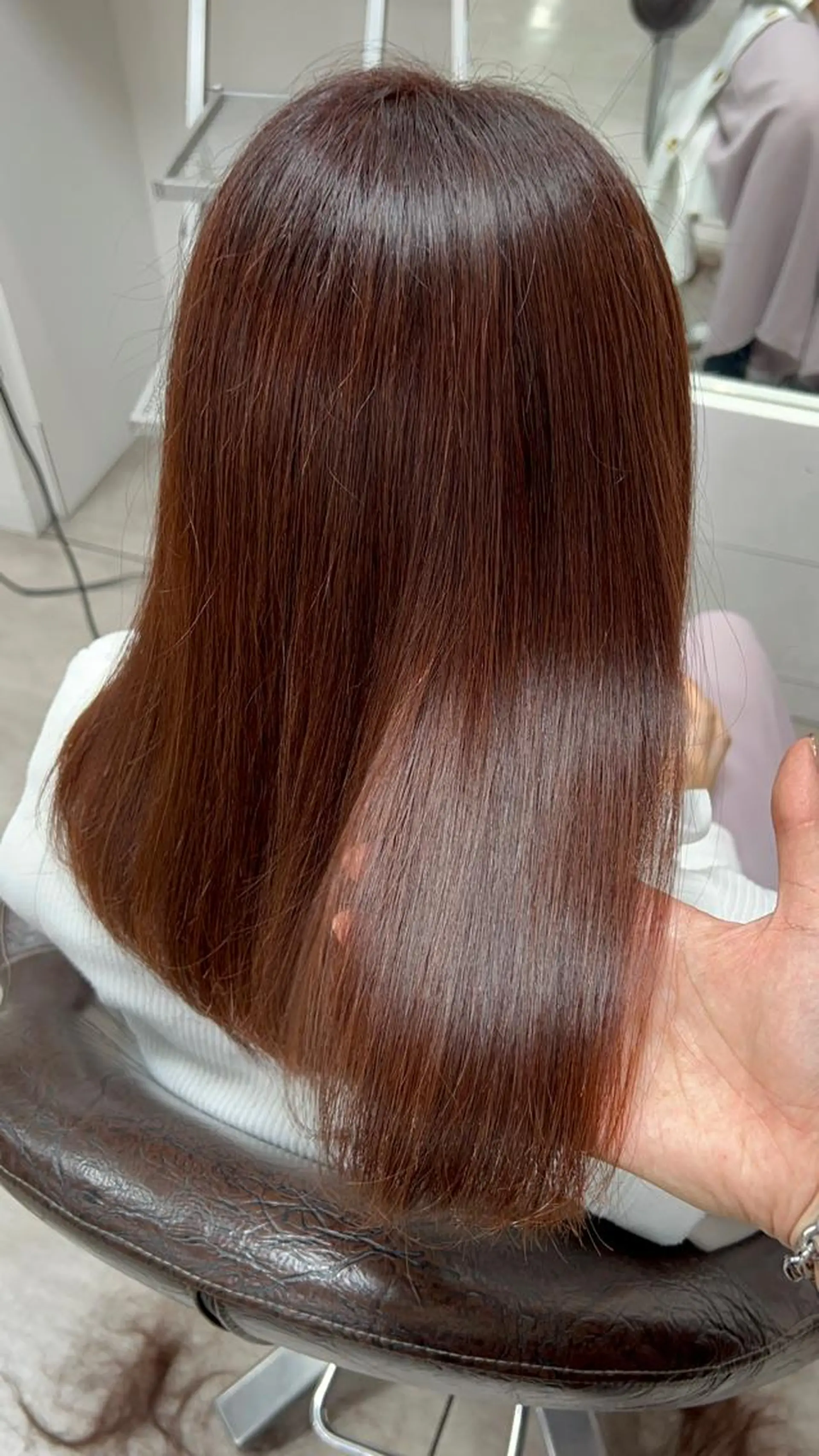 ミディアム カラー ヘアアレンジ カット ヘアカラー トリートメント ヘッドスパ インナー×縮毛矯正 ピンクカラー澤井里菜のヘアスタイル