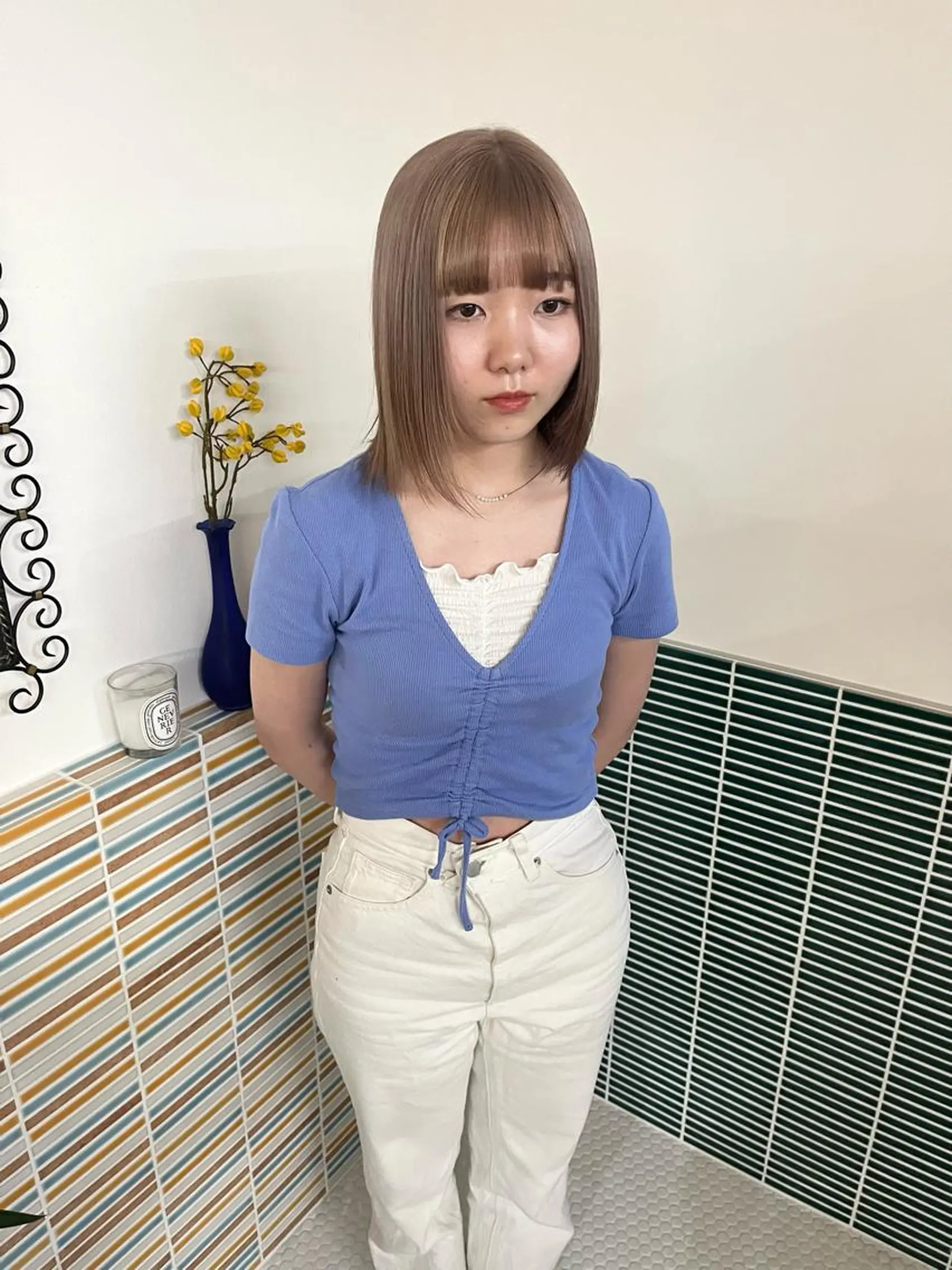 ミディアム カラー ベージュカラー ブリーチ ミルクティーベージュ ヘアカラー トリートメント 🩷ハイトーン透明感 レイヤー🩷ユリカのヘアスタイル