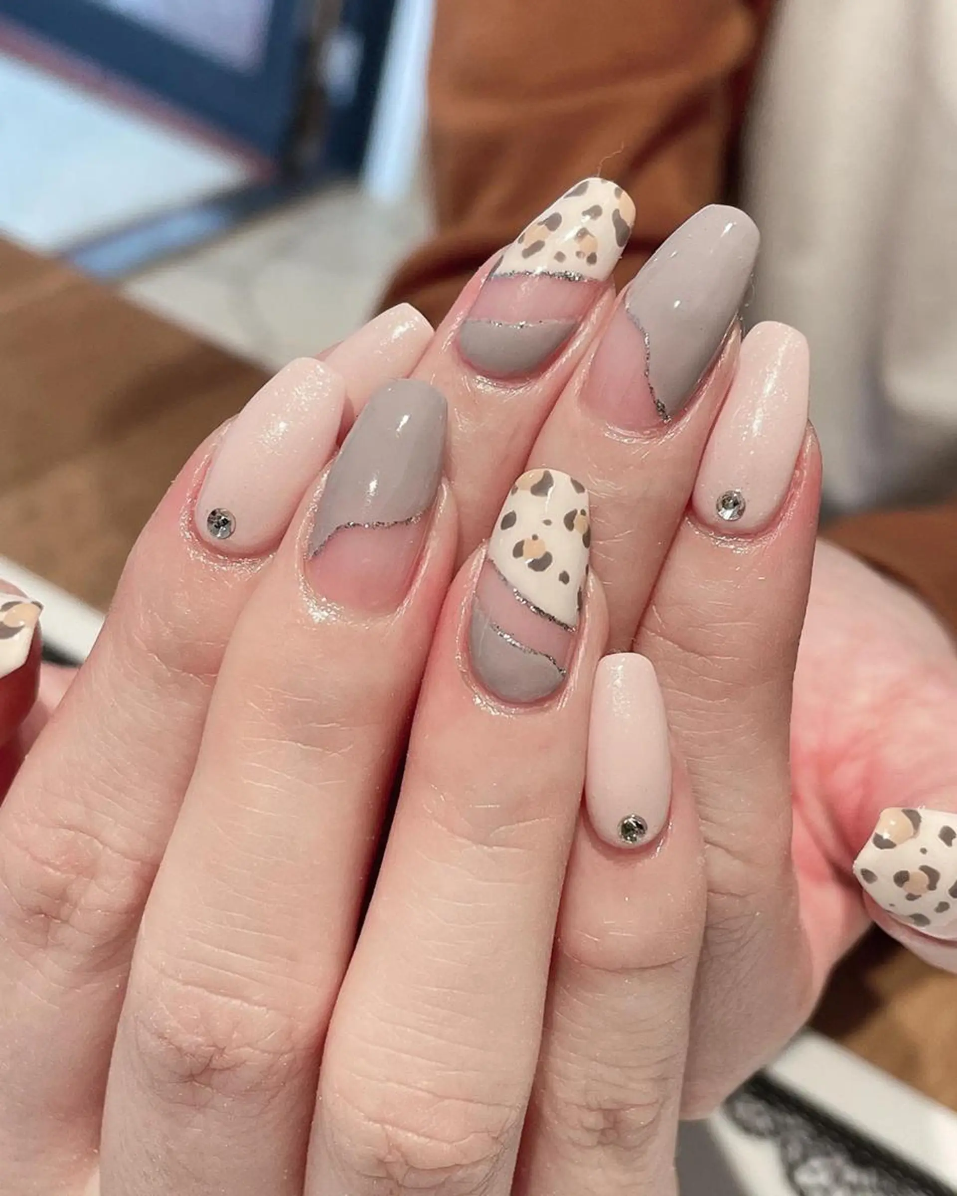 ネイル ジェルネイル ニュアンスネイル パラジェル シンプルネイル ハンドネイル 髙橋 敦子のマツエク・マツパデザイン