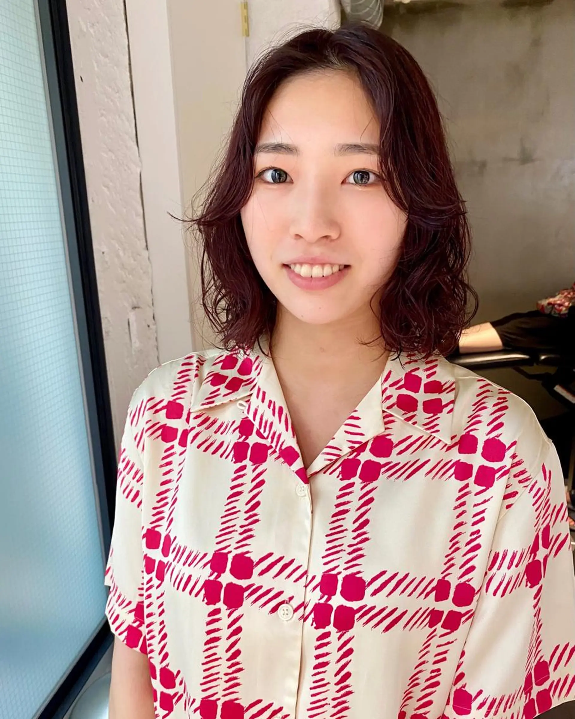 ミディアム カラー パーマ ヘアアレンジ メンズ キッズ ネイル マツエク・マツパ アイブロウ ミディアムパーマ メンズパーマ 眉カラー パーマスタイル🔅 sayacaのヘアスタイル