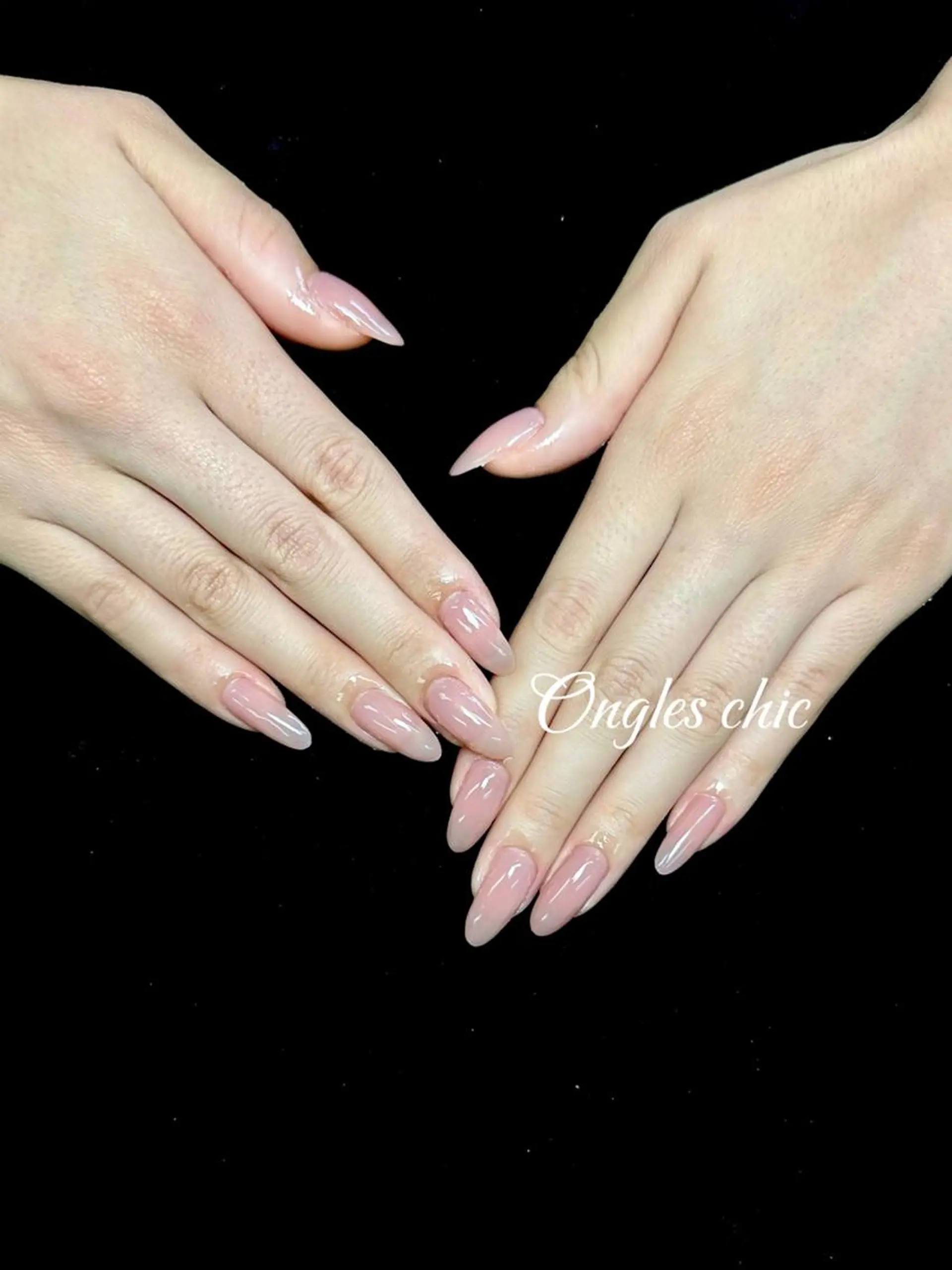 ネイル ハンドネイル ongles chicのネイルデザイン