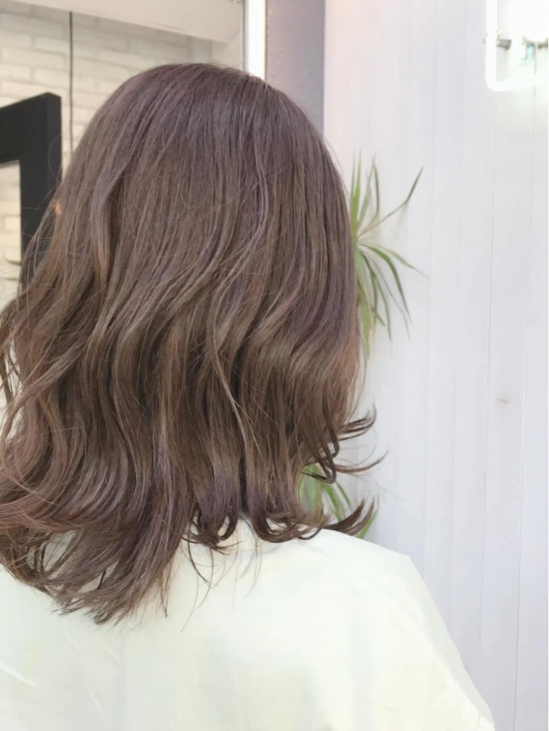 セミロング カラー ri saのヘアスタイル