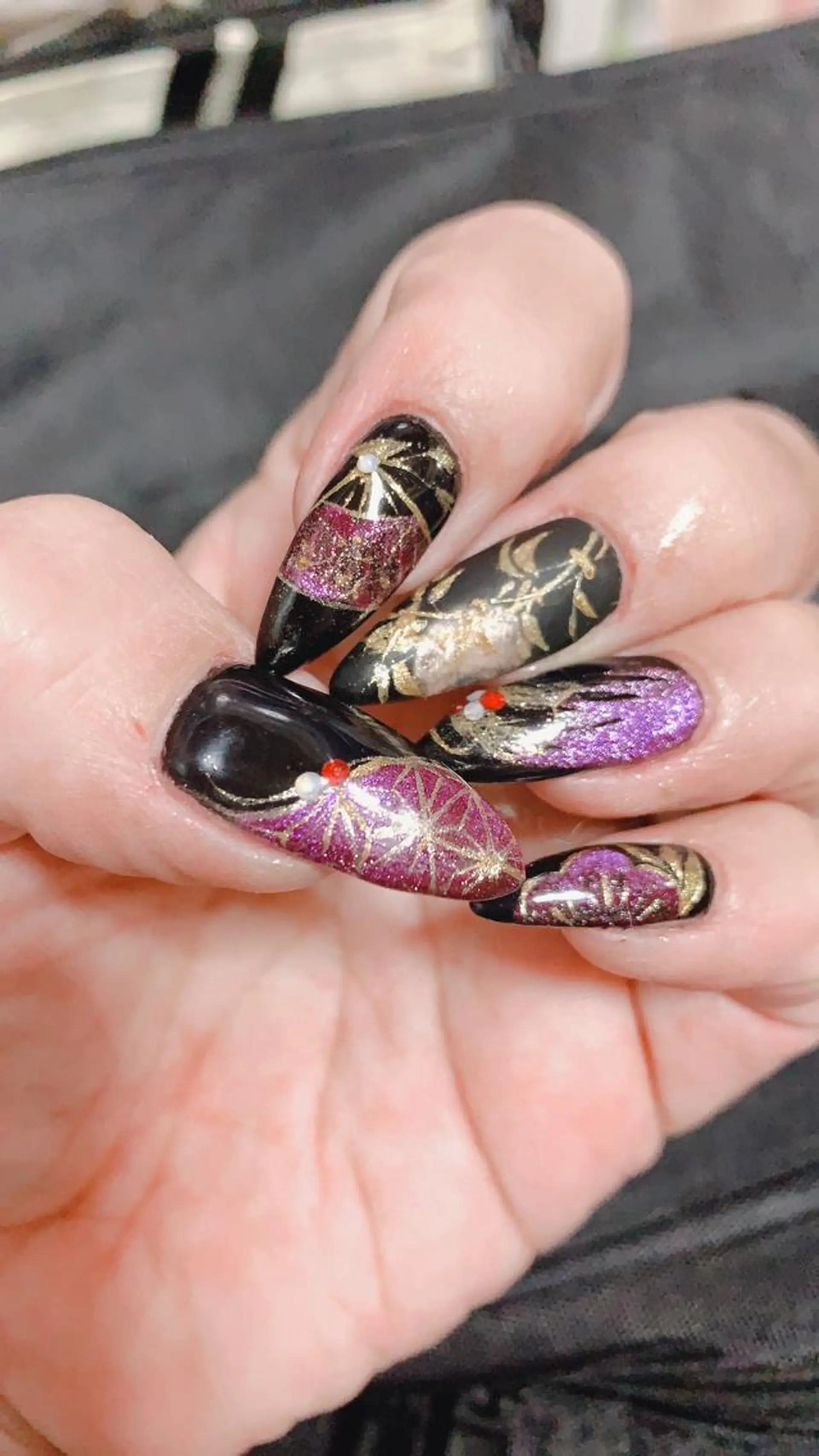 ネイル Angeailes〜アンジュエール〜所属・開運ネイル Angeailesのネイルデザイン