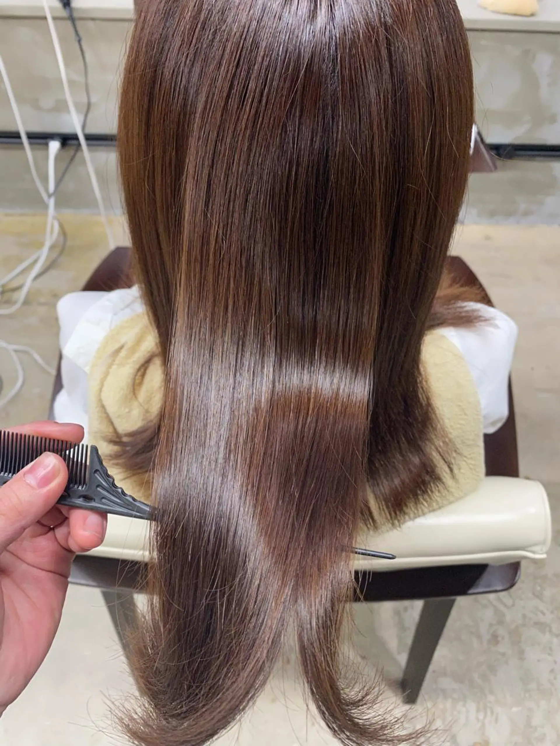 ロング 茜璃/ブリーチカラー /レイヤーカットのヘアスタイル