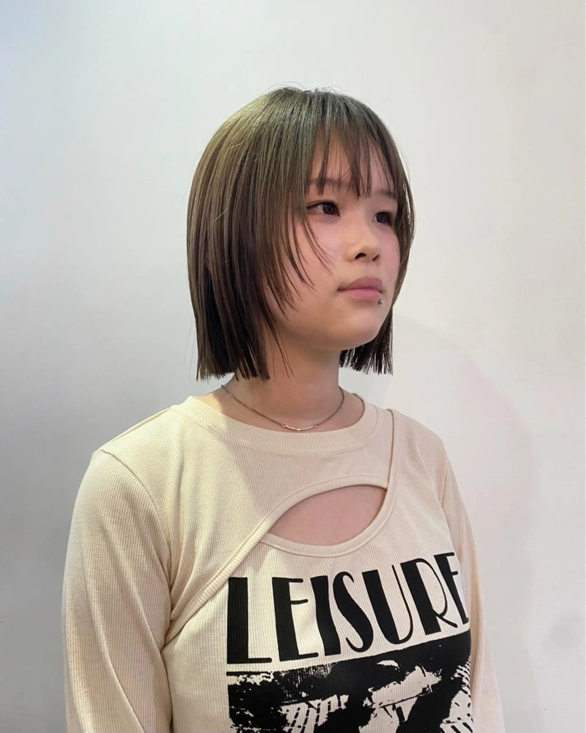 ミディアム ボブ レイヤーカット シャギー レイヤーカット/栄/ 顔周り/キトウモエノのヘアスタイル