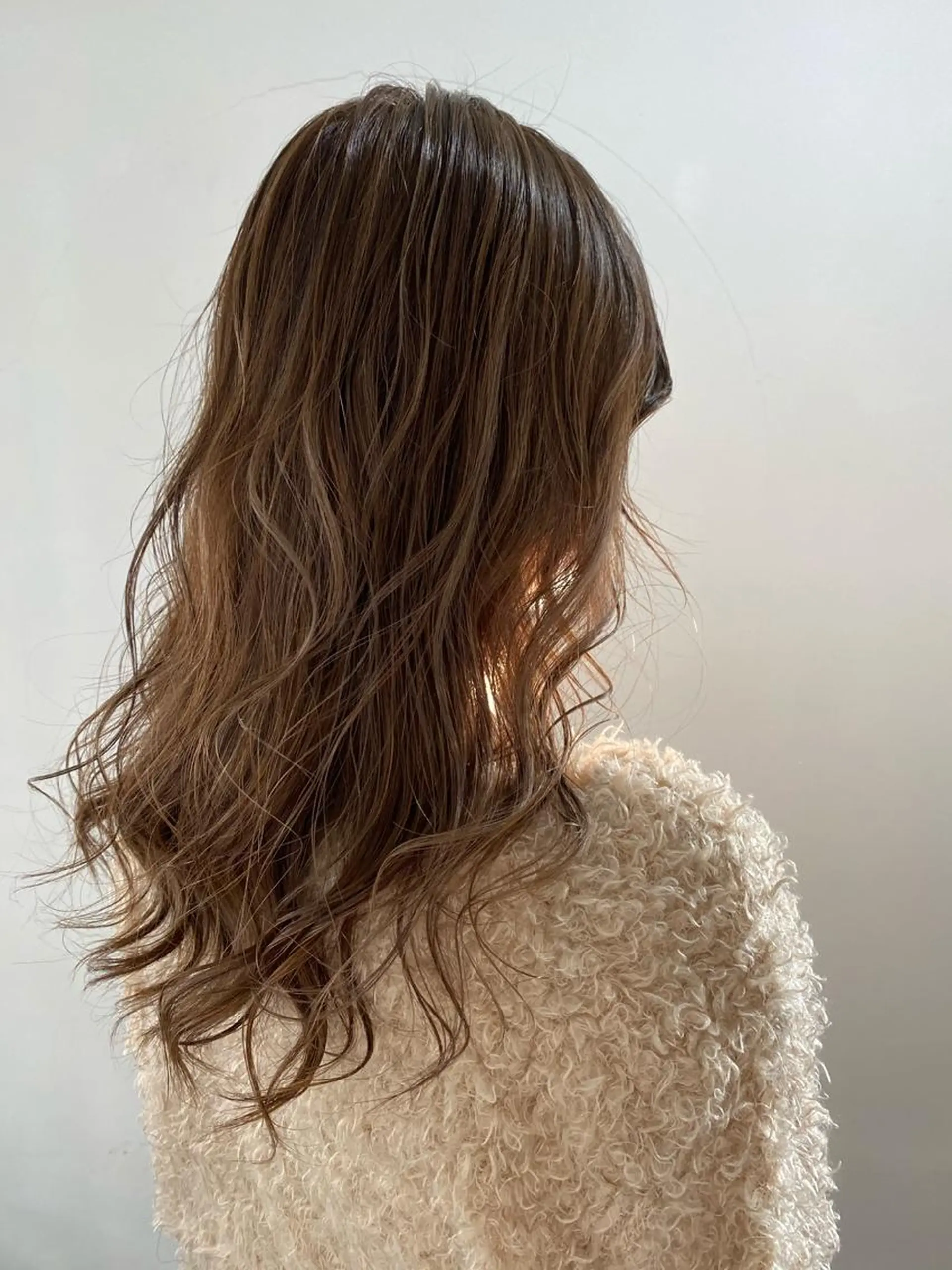 ロング カラー ベージュカラー ハイライトカラー ハイライト カット ヘアカラー フラム所属・WATANABE MISAKIのヘアスタイル