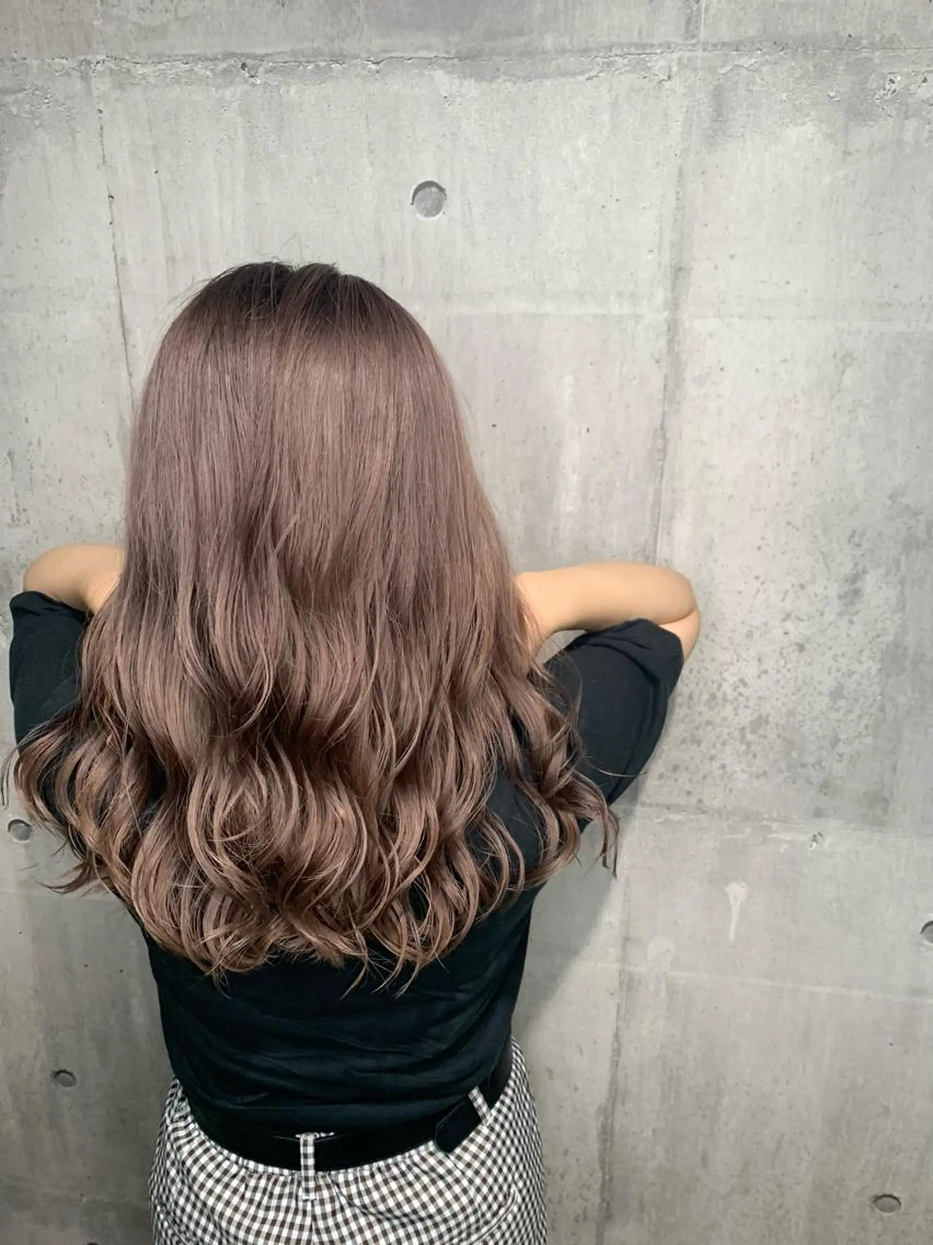 ロング カラー ベージュカラー ピンクカラー バイオレットカラー mimiiy梅田 中崎町ハイトーンのヘアスタイル