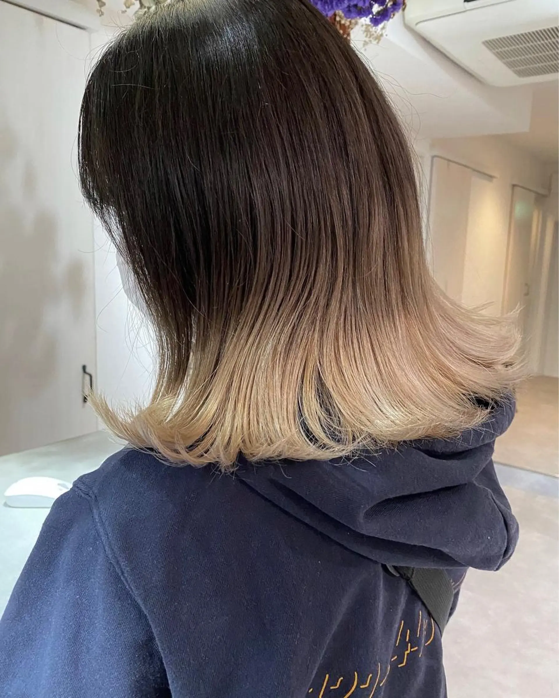 カラー ブリーチ グラデーションカラー 木戸 愛美のヘアスタイル