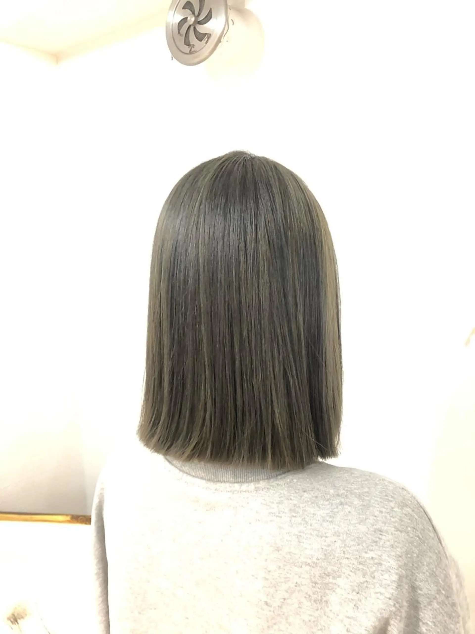 ミディアム イエローカラー ヘアカラー トリートメント 【髪質改善】Cyan 中村ちゅんみのヘアスタイル