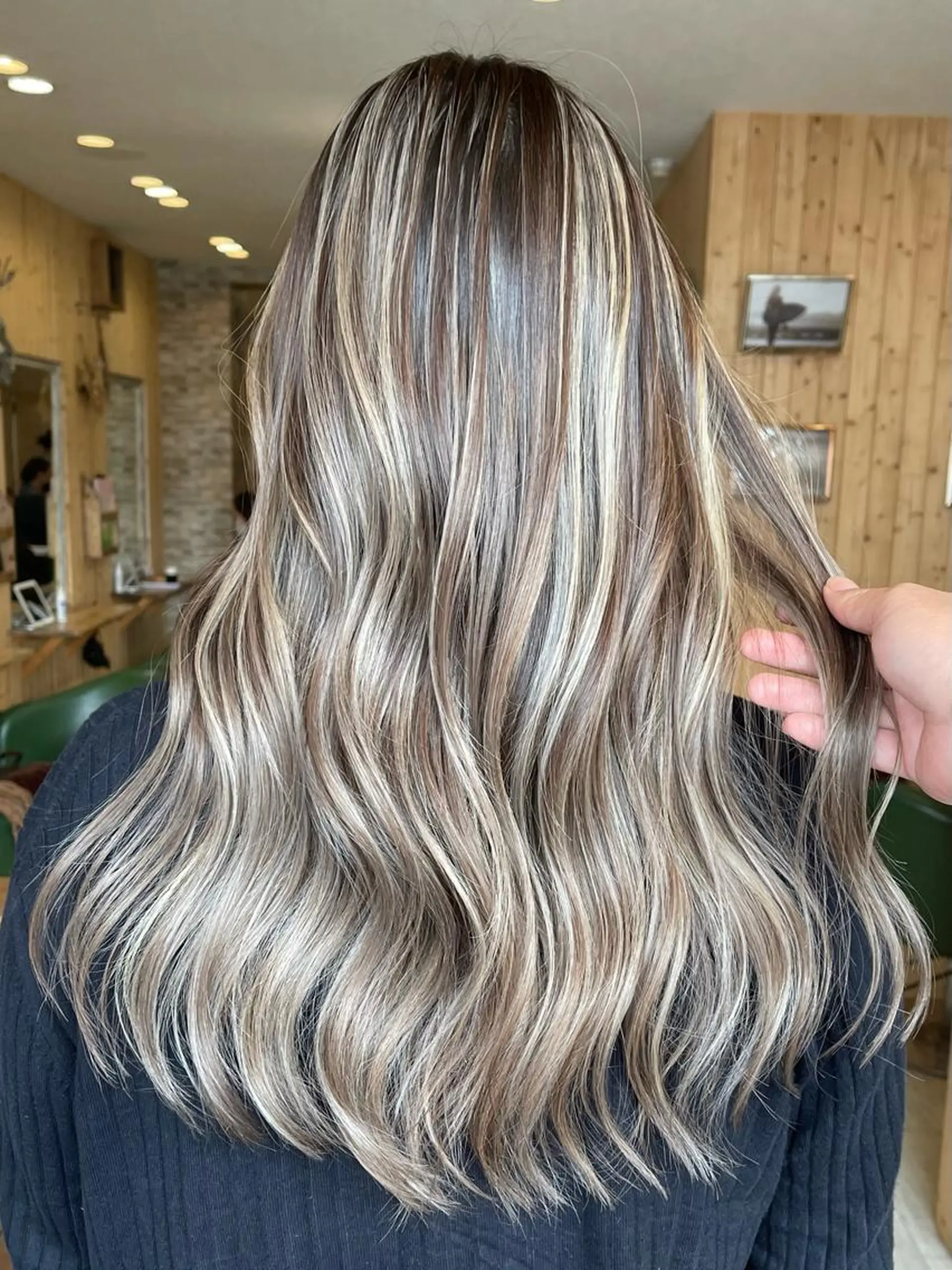 カラー カット ヘアカラー トリートメント Foi by Belle都賀店（フォワ バイ ベル）所属・FoibyBelle ﾌｫﾜﾊﾞｲﾍﾞﾙのヘアスタイル