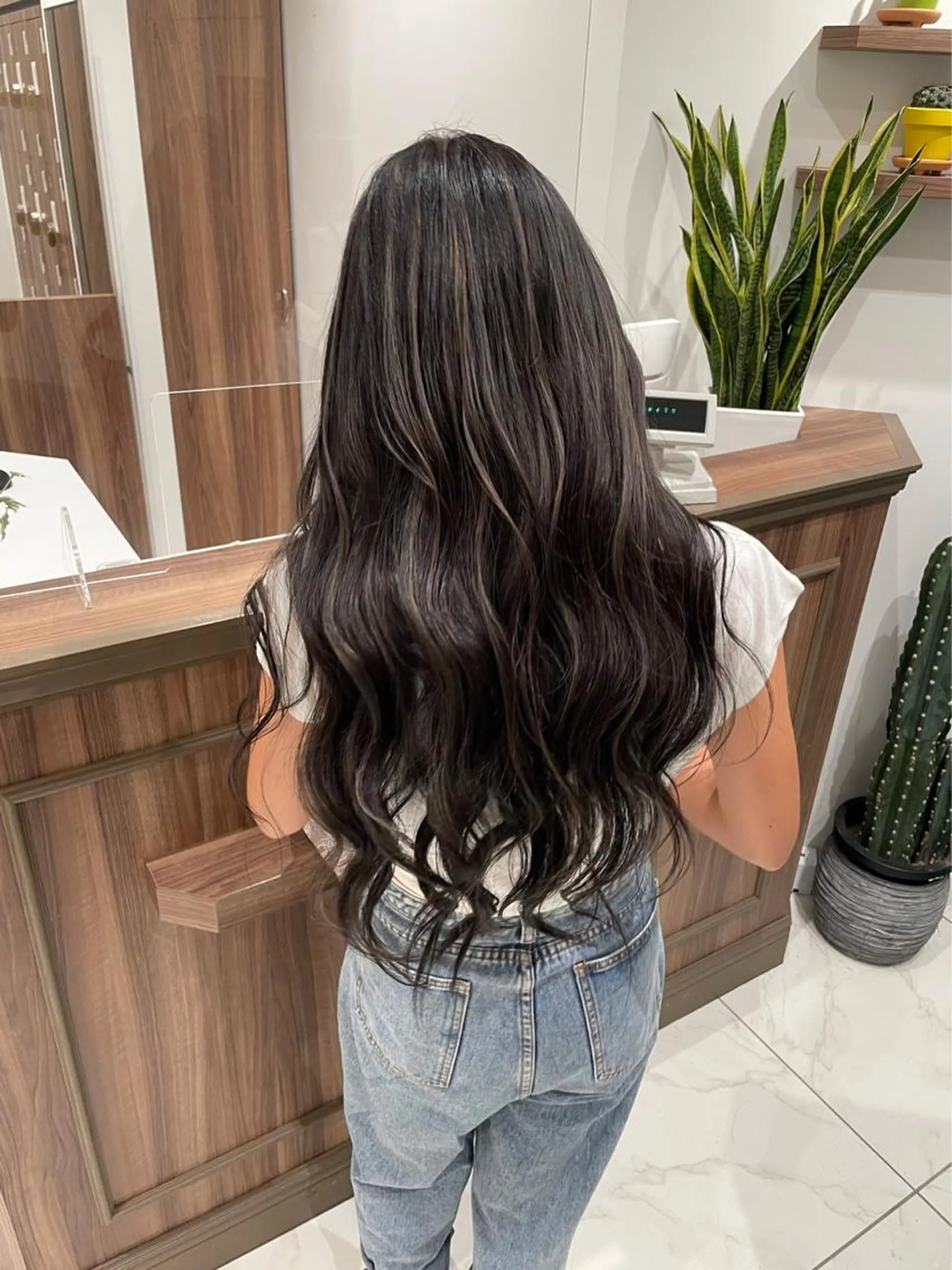 ロング メンズ 韓国透明感カラー🌀 yuukiのヘアスタイル