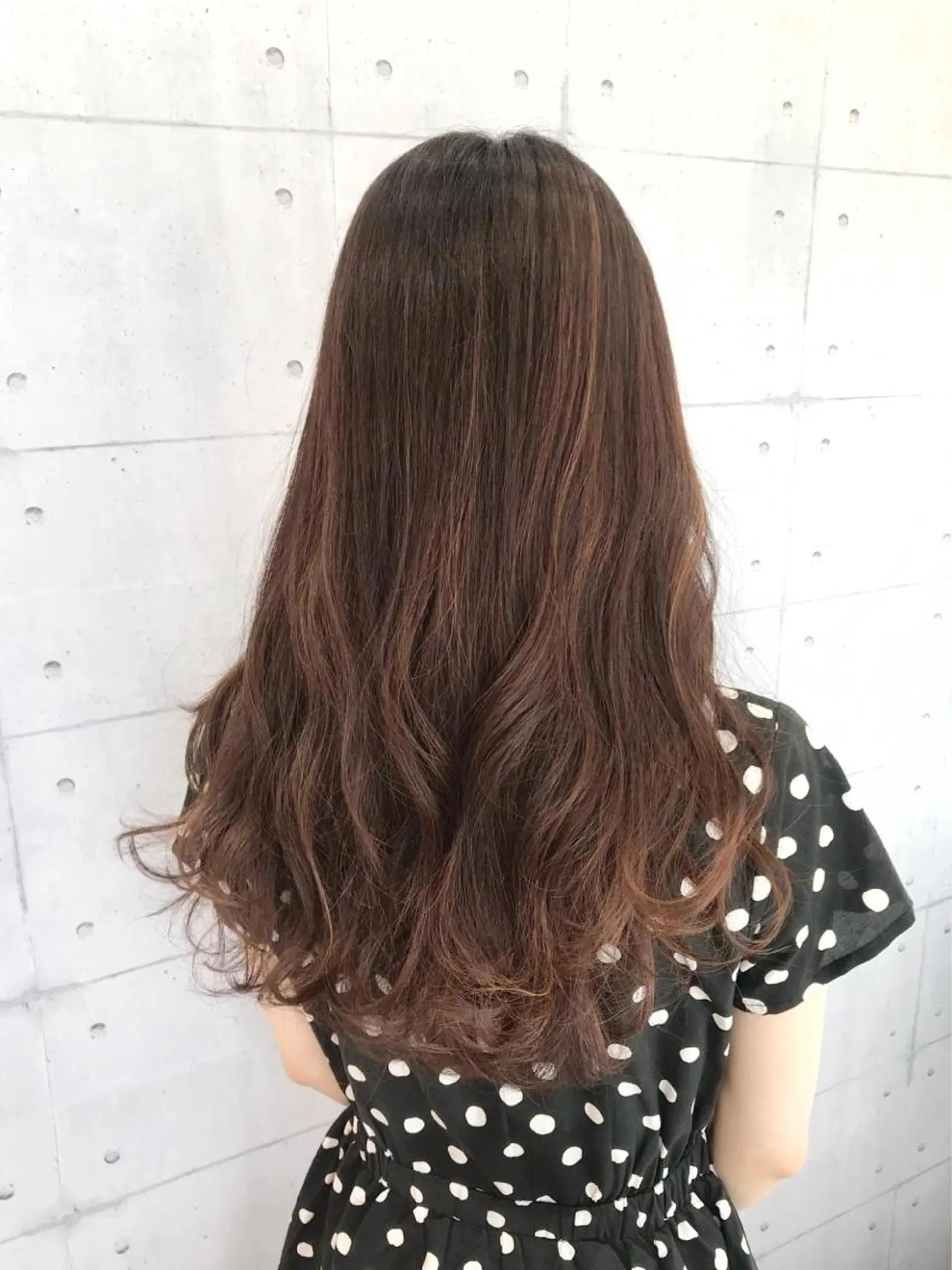 ロング カラー ブリーチ ブラウンカラー ハイライトカラー ブリーチなしカラー ピンクカラー 高木 麻知子のヘアスタイル