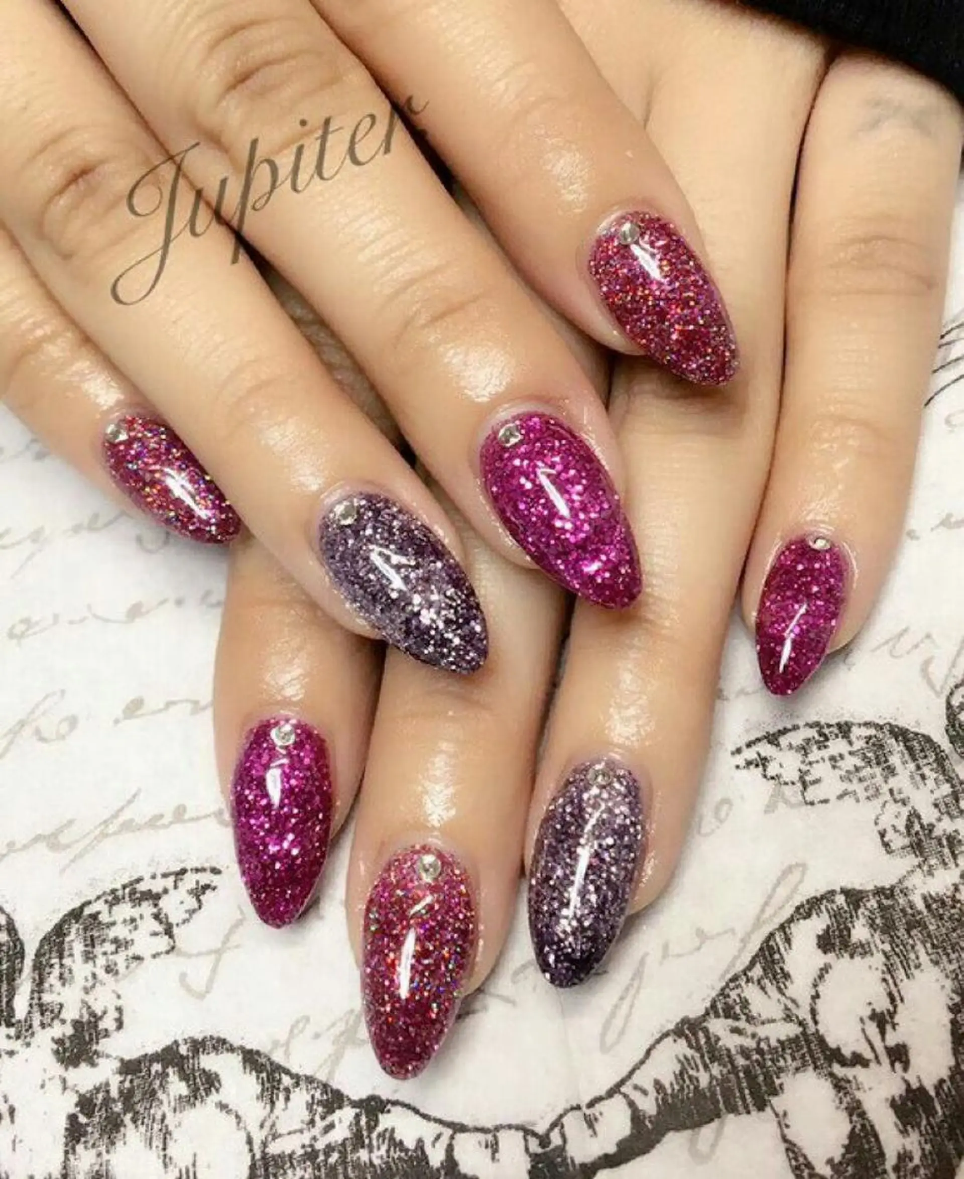 ネイル ラメ(グリッター) ピンク スカルプネイル PrivateSalon Jupiter所属・Jupiter .のネイルデザイン