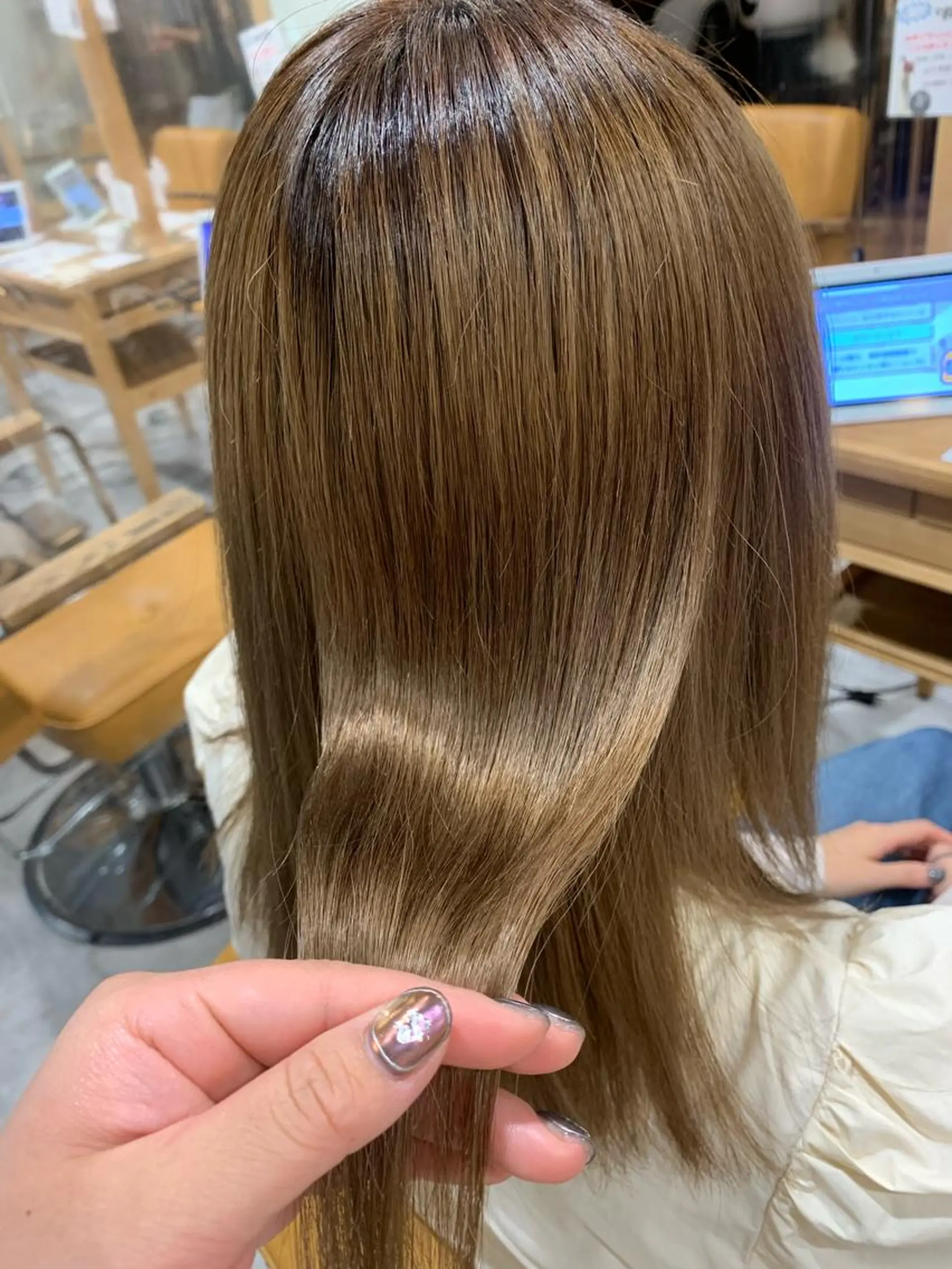 ミディアム トリートメント カット ヘアカラー 暖色color/ mana🎀のヘアスタイル