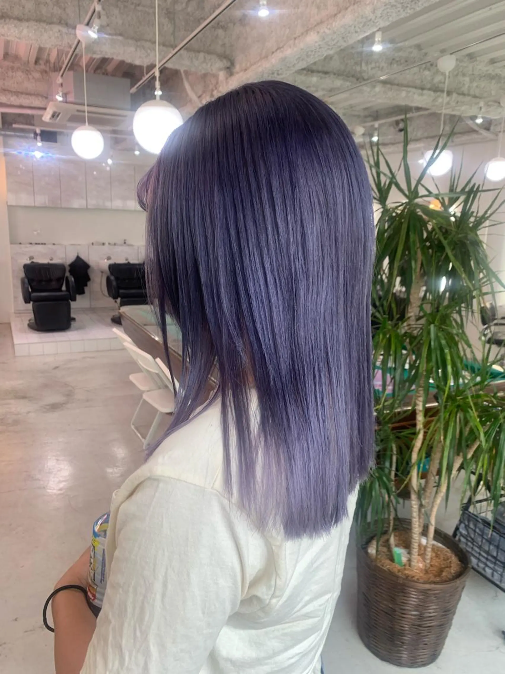 セミロング カラー ヘアアレンジ 🧨ブリーチー×ボブ レイヤー💎じゅえるのヘアスタイル