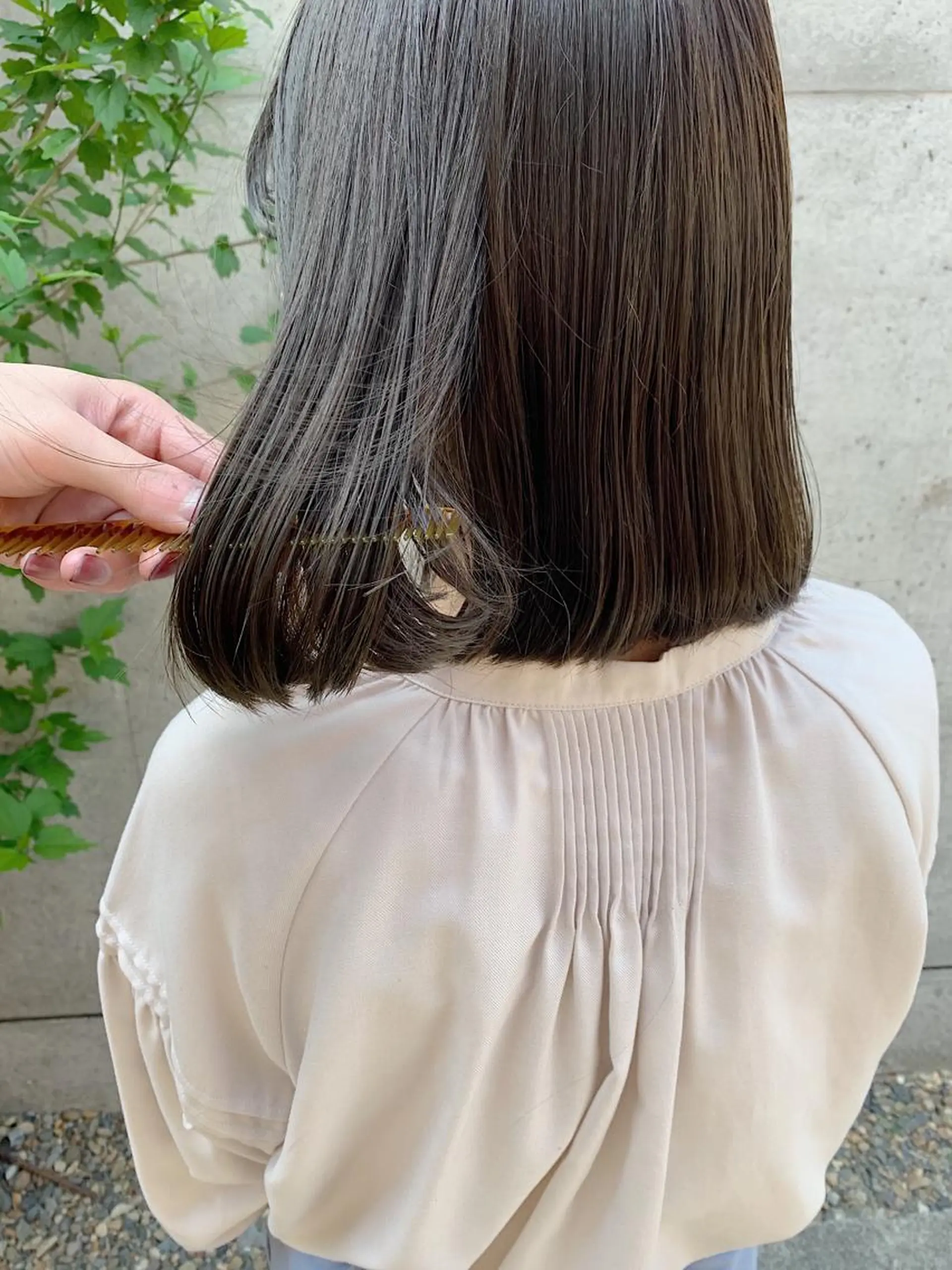 ミディアム カラー グレージュ オリーブグレージュ オリーブグレー TENELE所属・チバ タクミのヘアスタイル