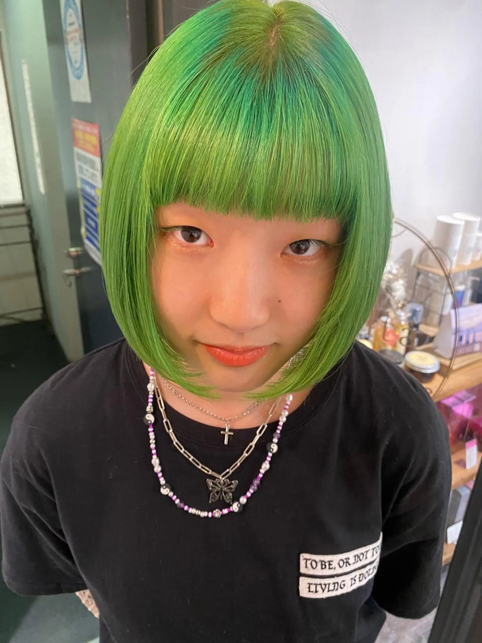 ショート カラー カット ヘアカラー トリートメント 梅田ハイトーン チダ ヒナノのヘアスタイル