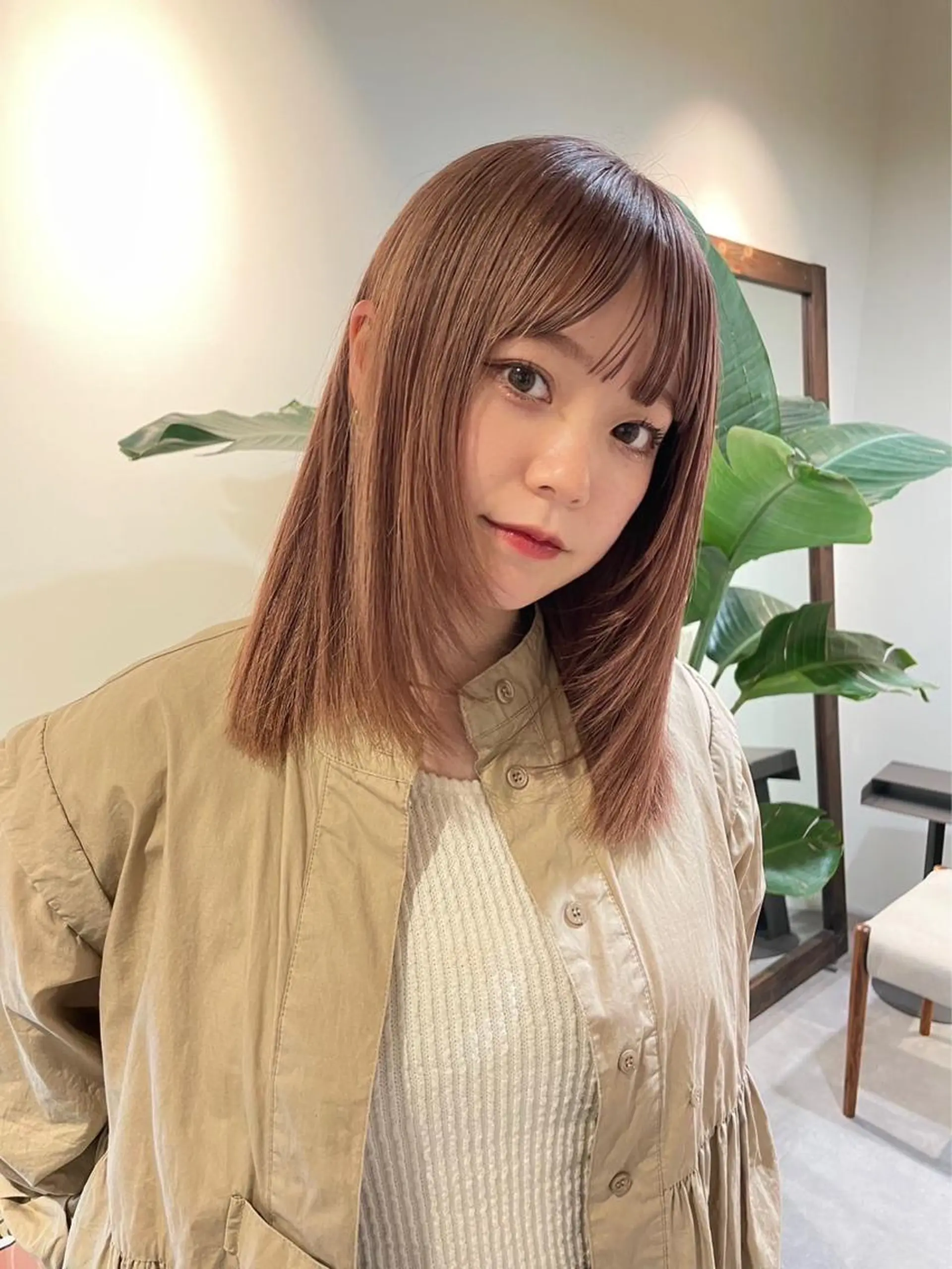 カラー 若月 あやかのヘアスタイル