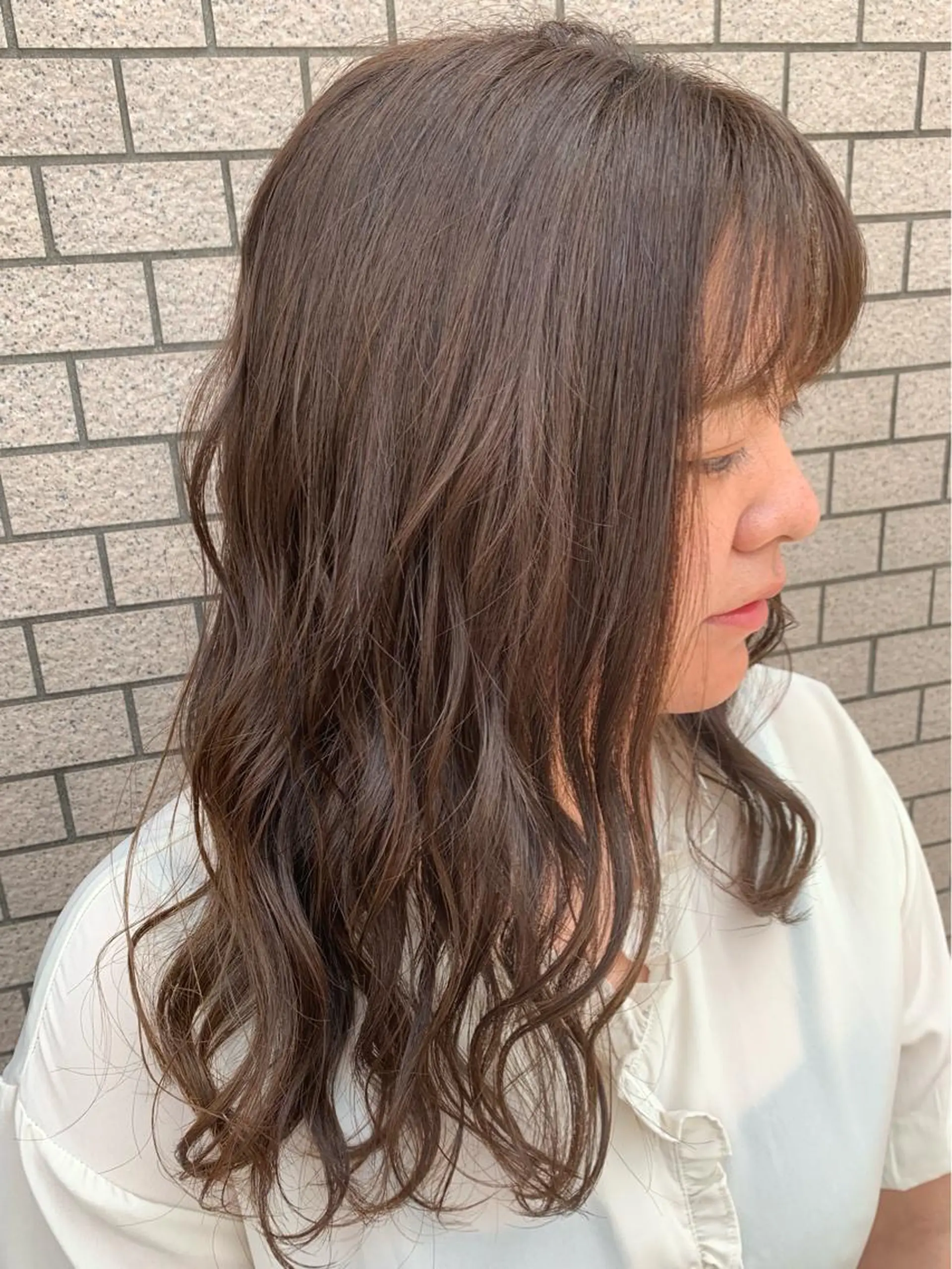 ロング アッシュ 透明感ハイライト◎ 伊藤夏海のヘアスタイル