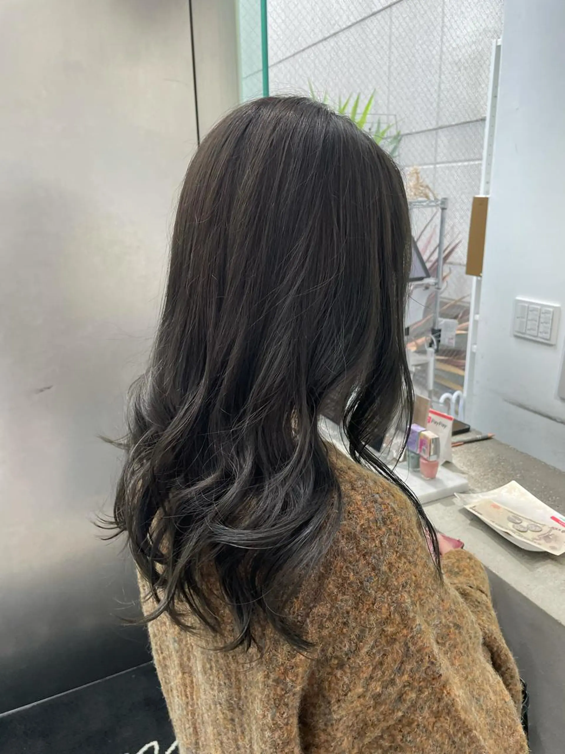 セミロング オノ テンタのヘアスタイル