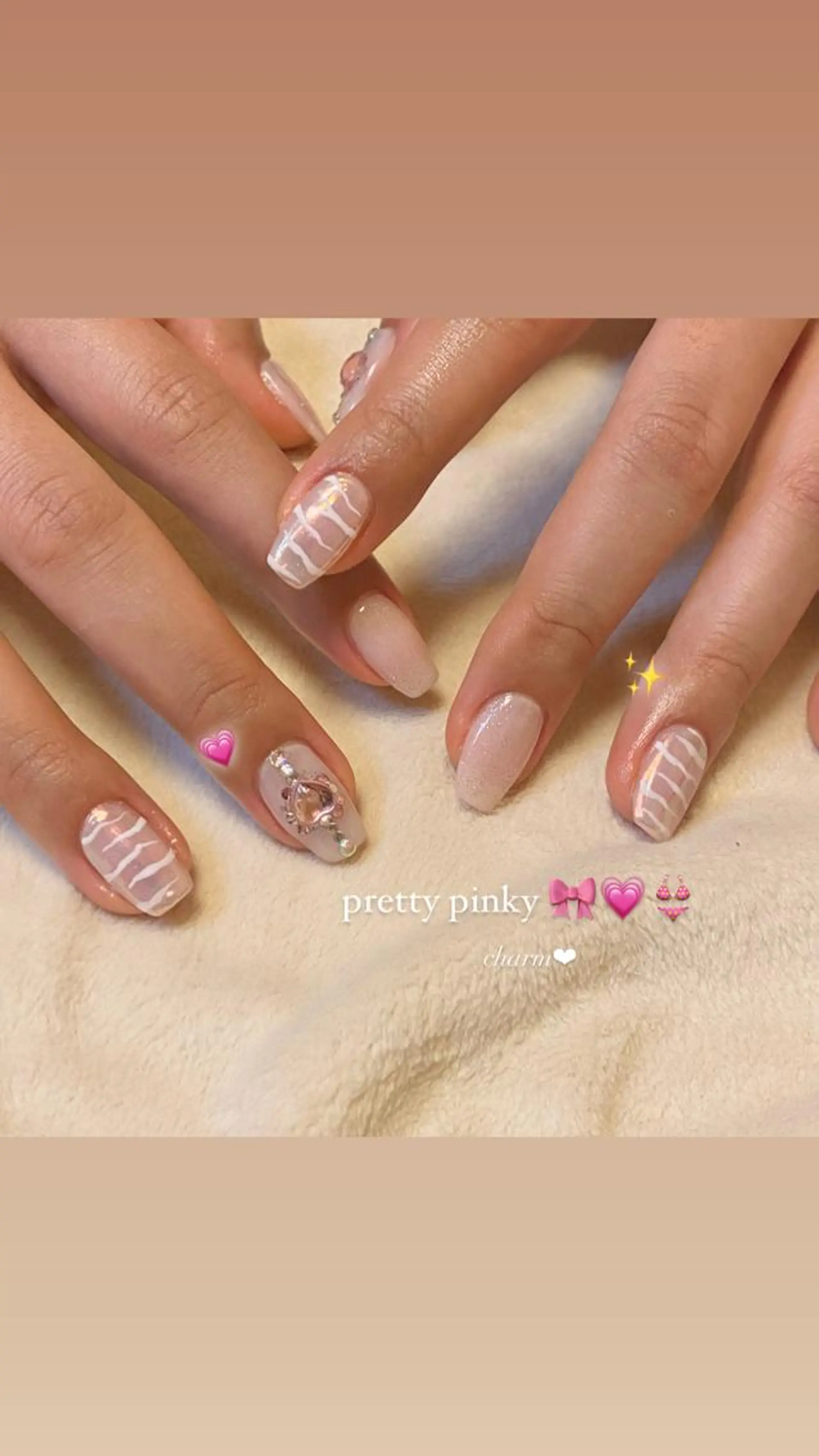 ネイル アニマル柄 ハート ピンク 春ネイル ストーンネイル nail salon charmのネイルデザイン