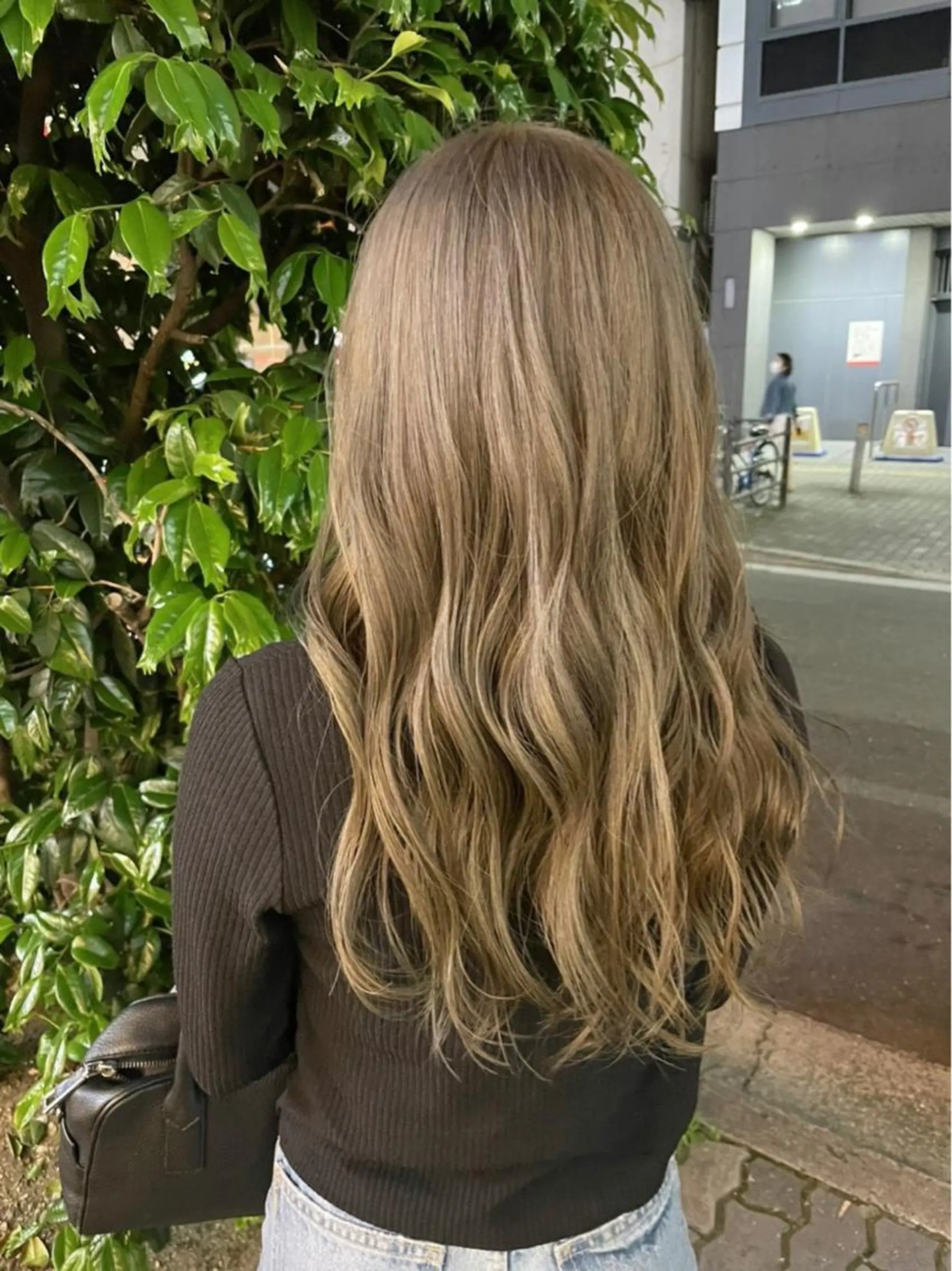 ロング カラー akane .のヘアスタイル