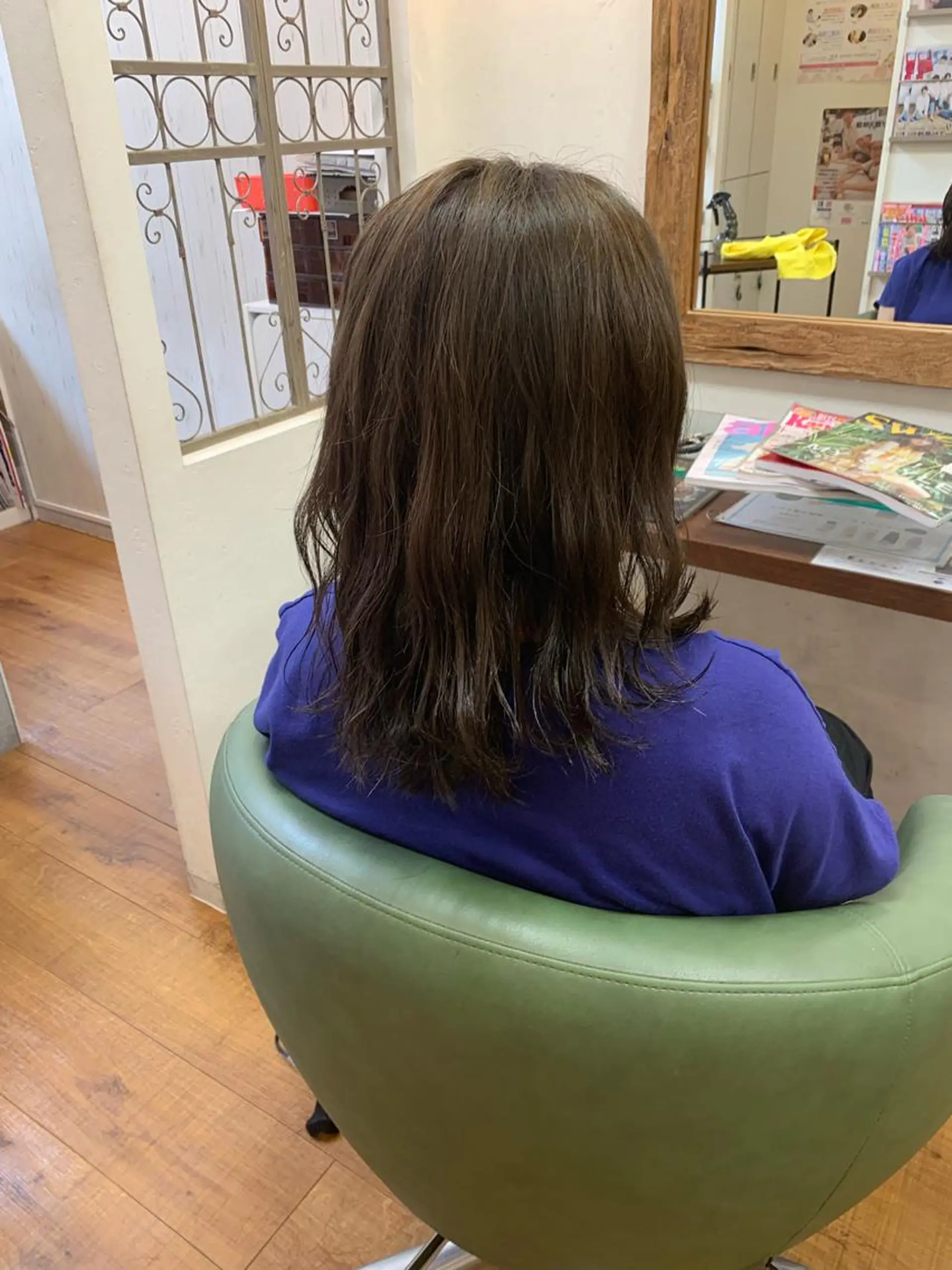 ミディアム カラー march merryのヘアスタイル