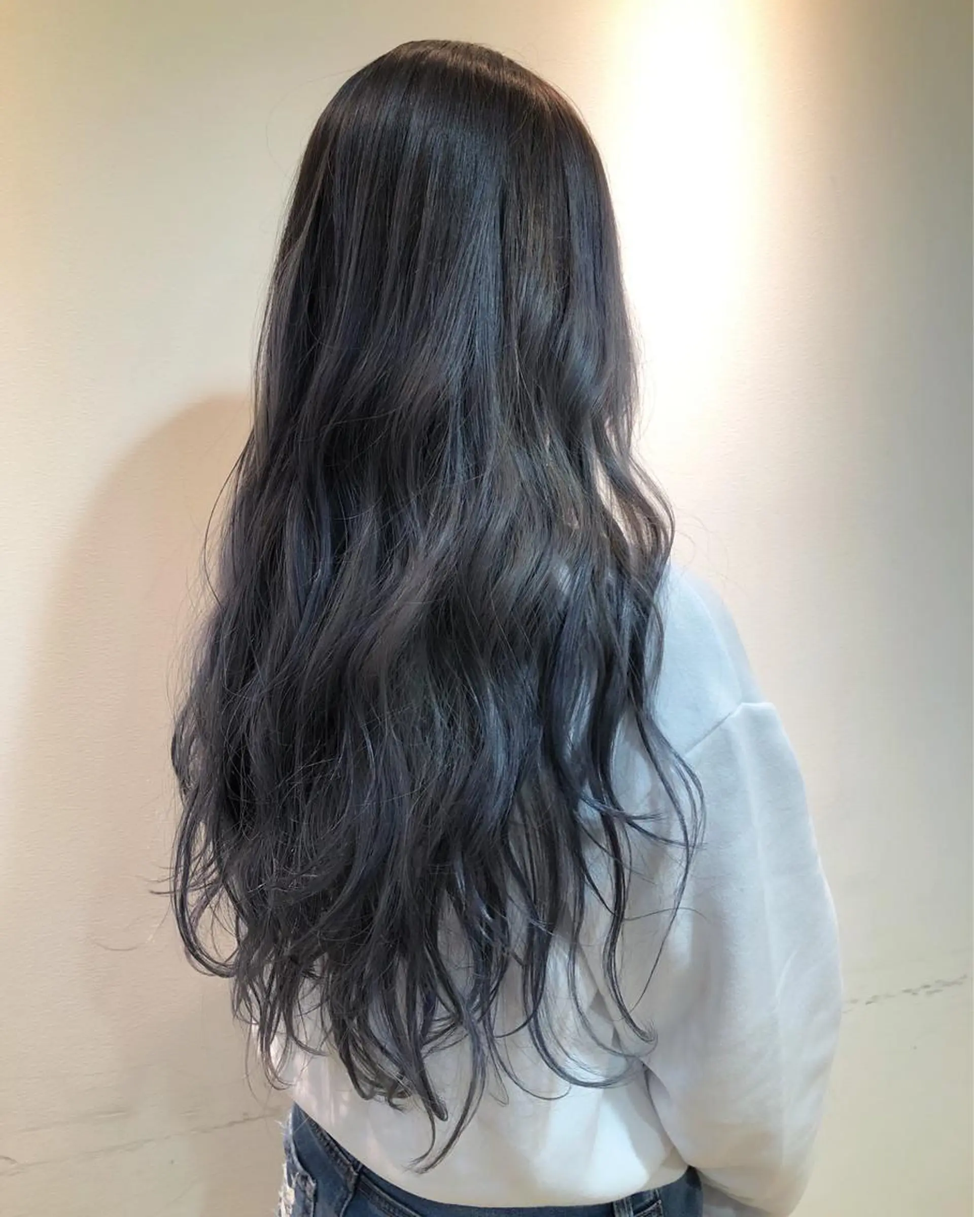 ロング カラー ブリーチ ブルーカラー シルバー 外国人風カラー ニュアンスカラー🫧 加納のヘアスタイル