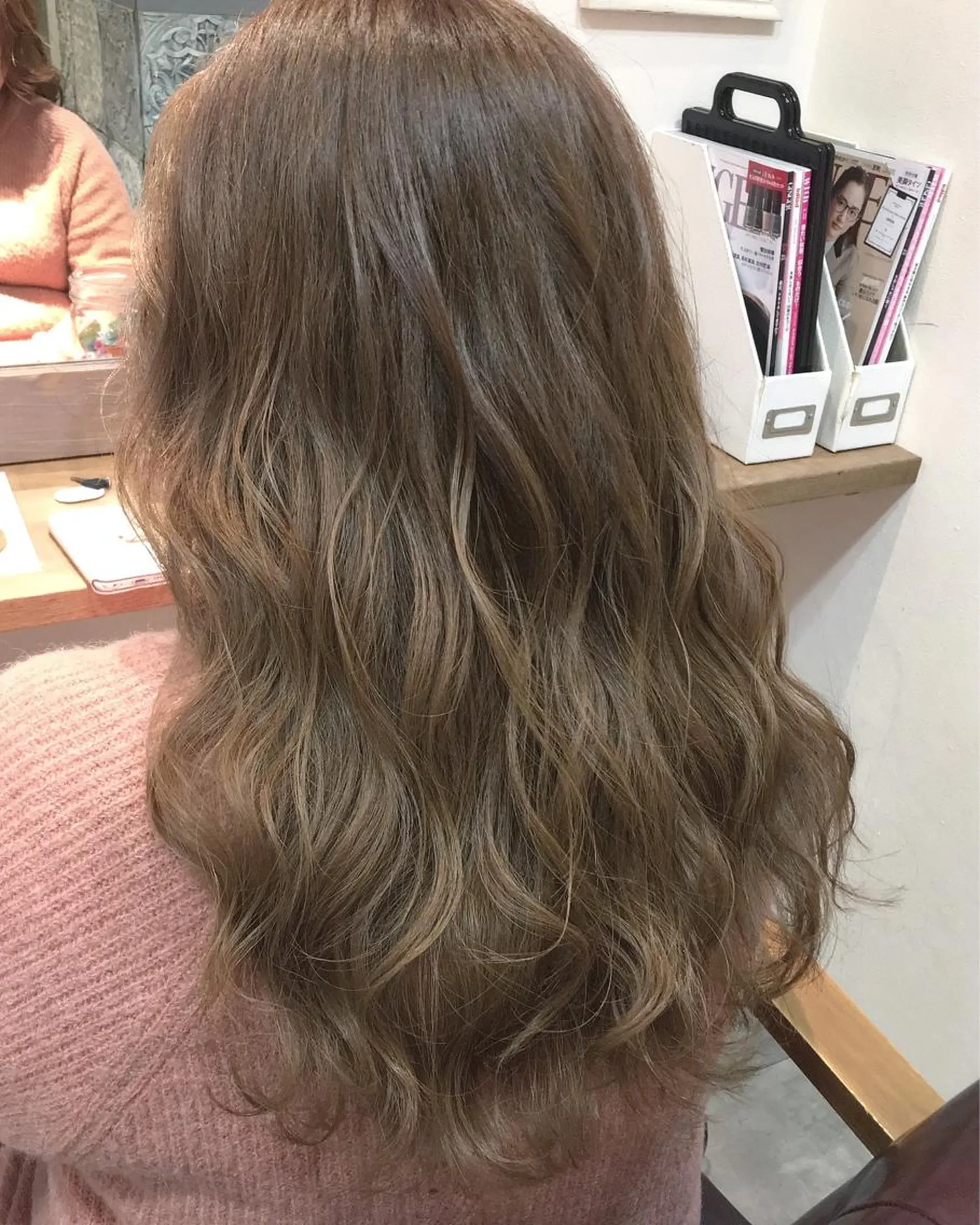 ロング カラー ベージュカラー イルミナカラー 外国人風カラー トリートメント hair salon Ranun髪質改善のヘアスタイル